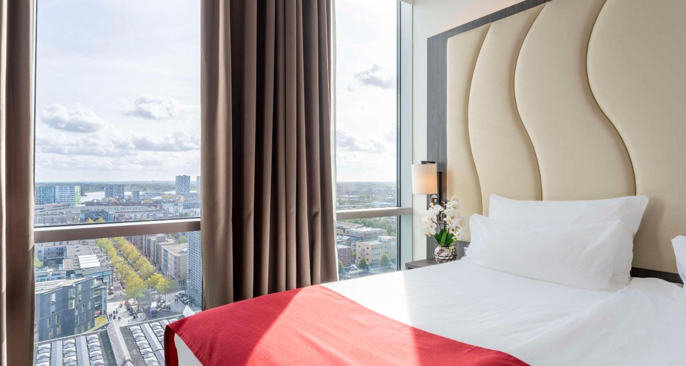 Comfort Twin Room with Kitchenette - Photo 3