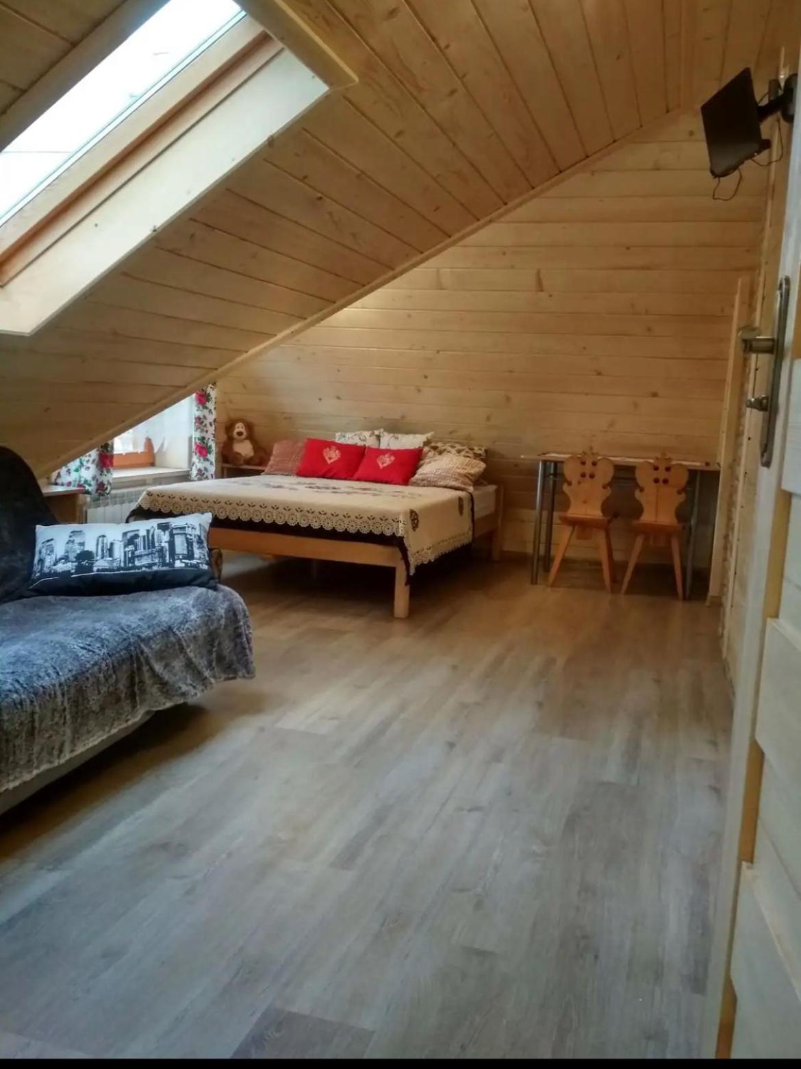 Triple Room with Private Bathroom - Photo 4