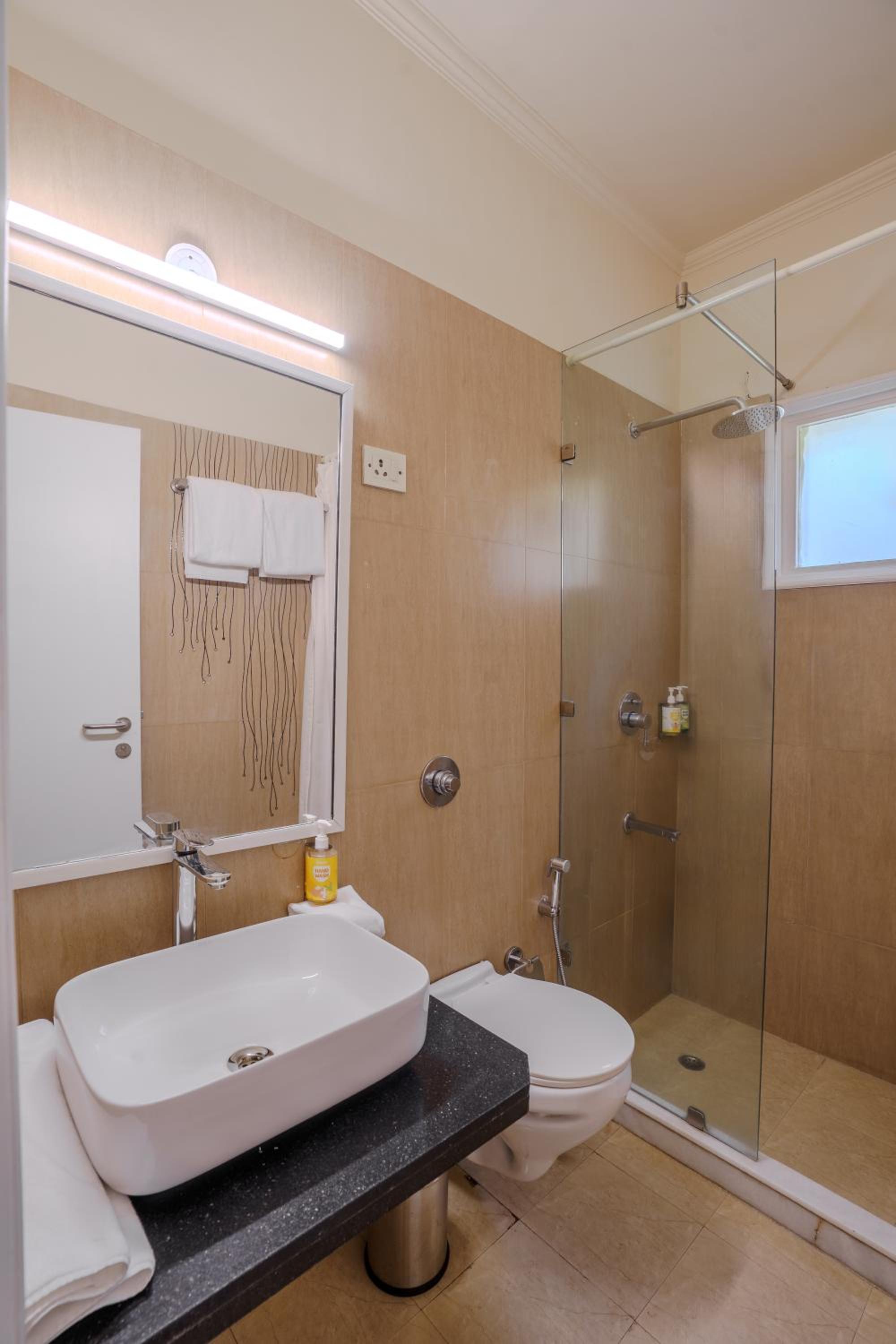Double Room - Photo 4