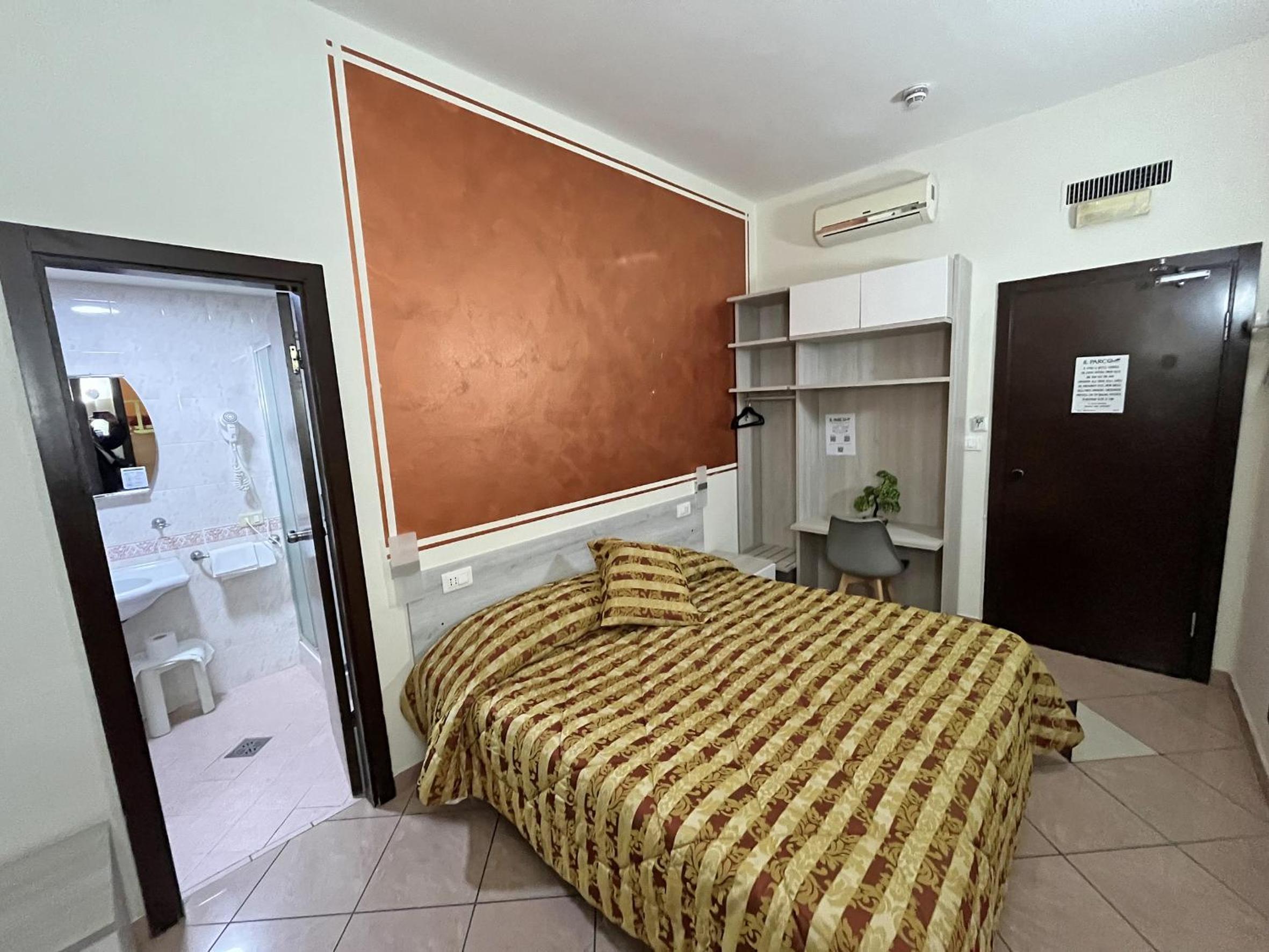 Double Room - Photo 35