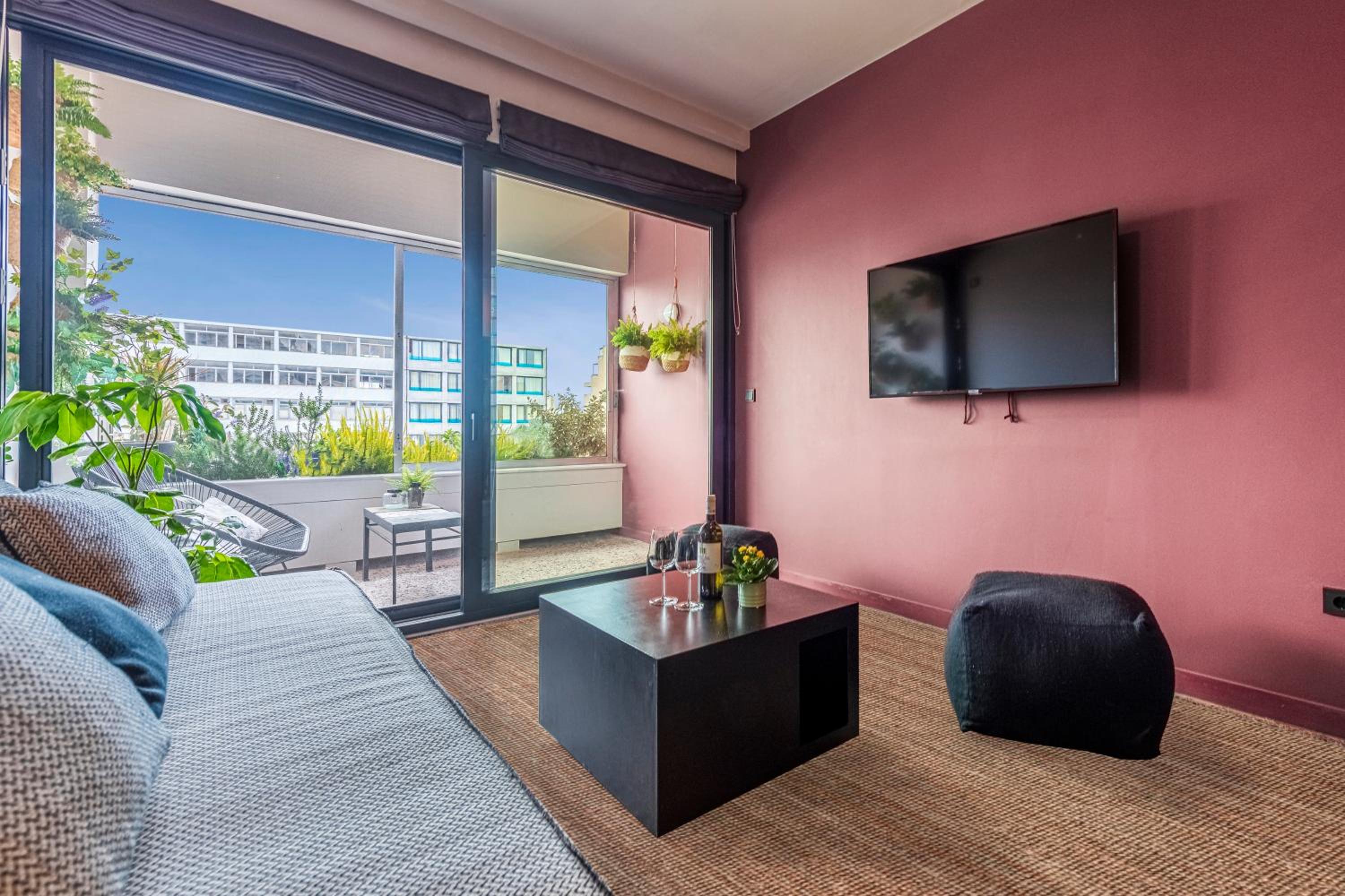Sunny Studio with Balcony & View