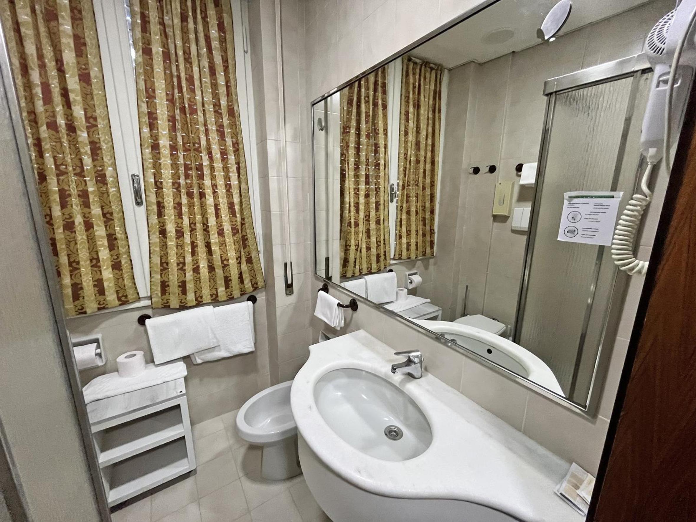 Double Room - Photo 49