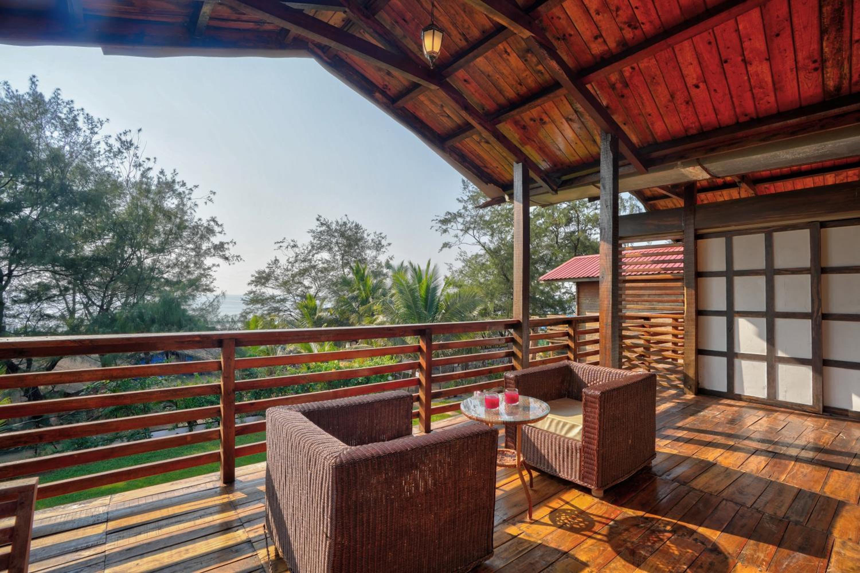 Wooden Cottage with Sea View - Photo 10