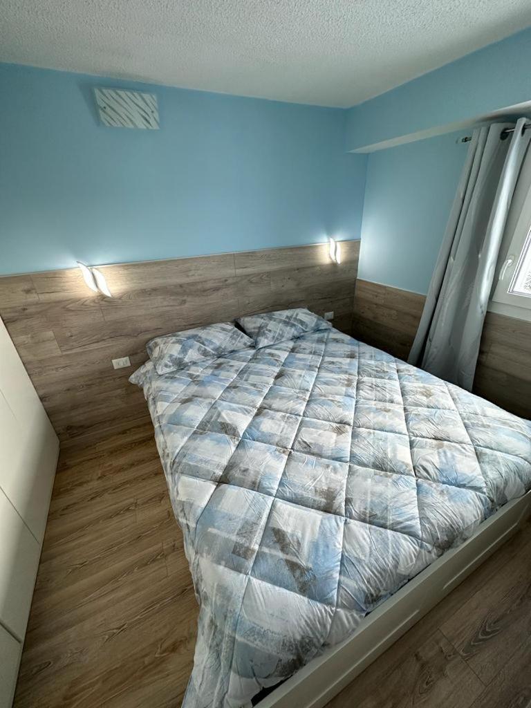 One-Bedroom Apartment photo 3