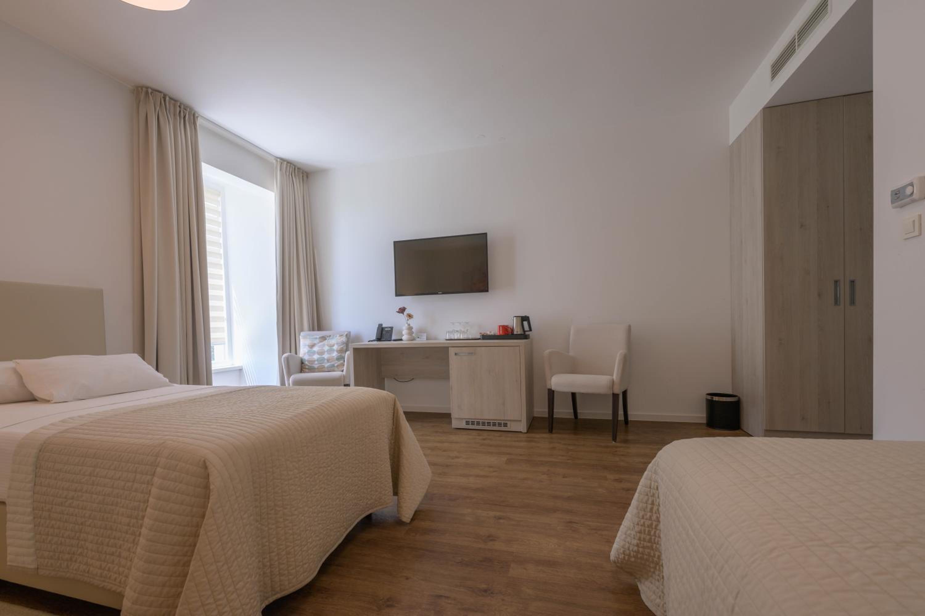 Triple Room - Photo 3