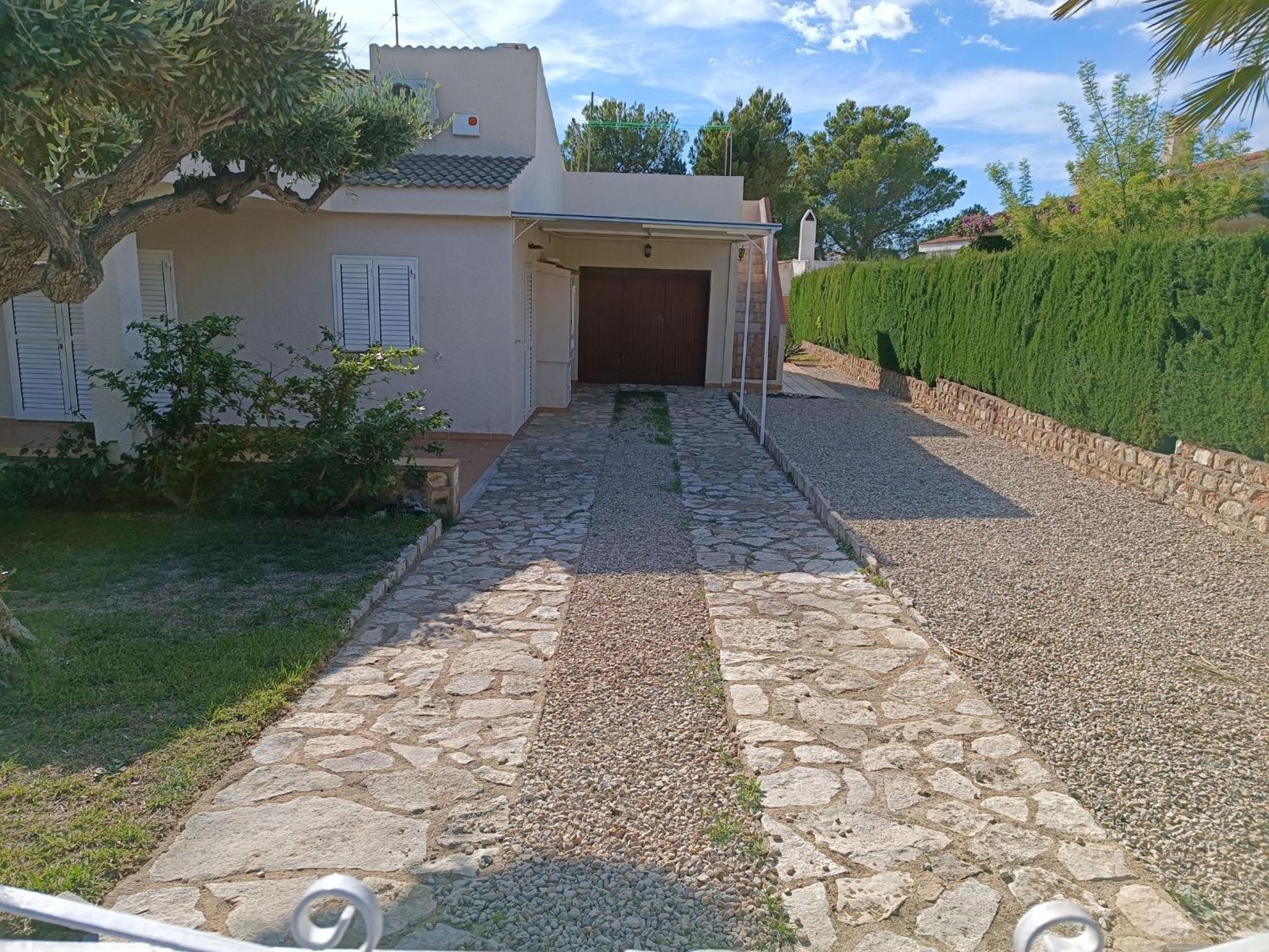 Three-Bedroom Villa photo 2