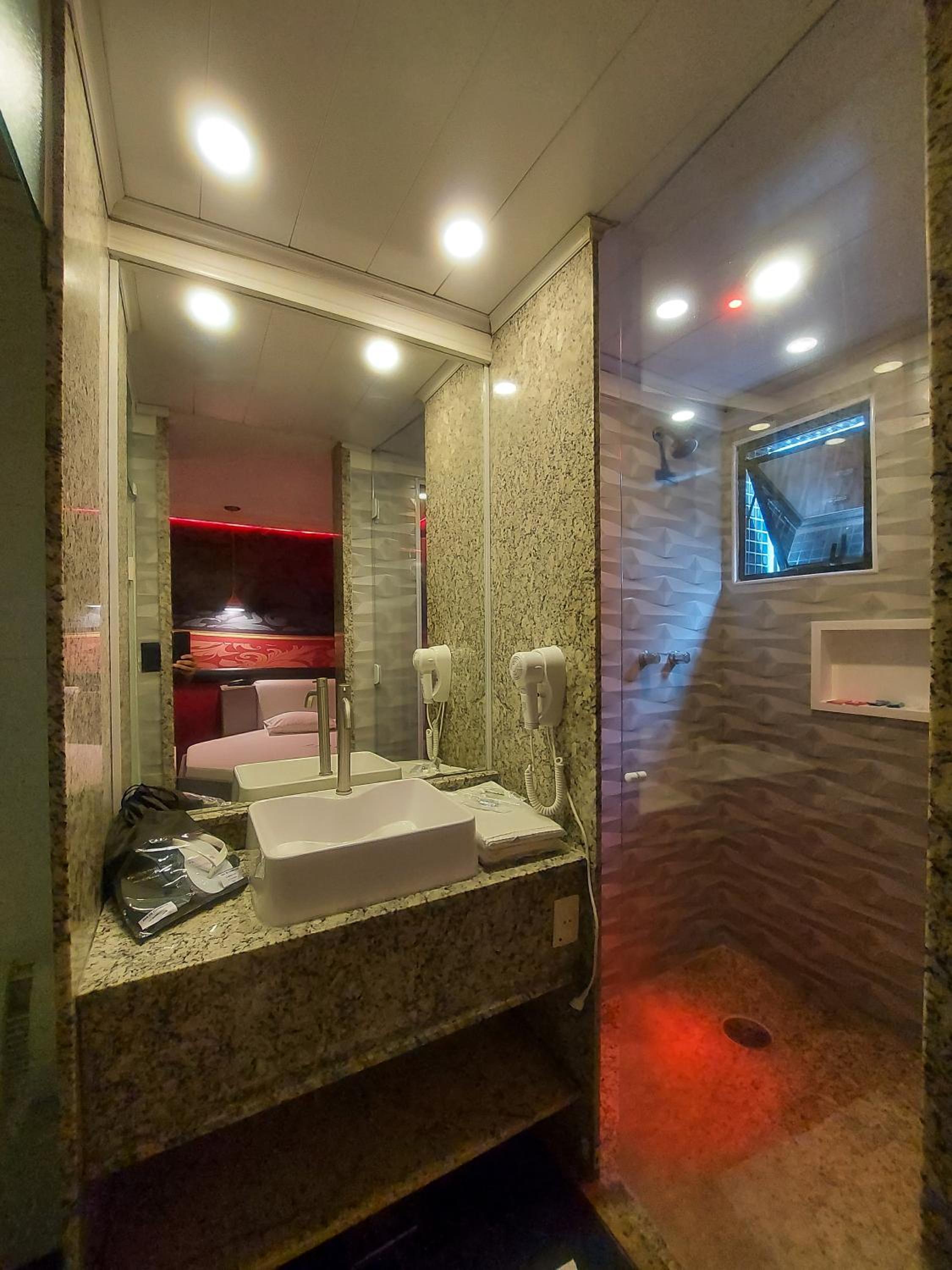 Standard Double Room - Photo 3