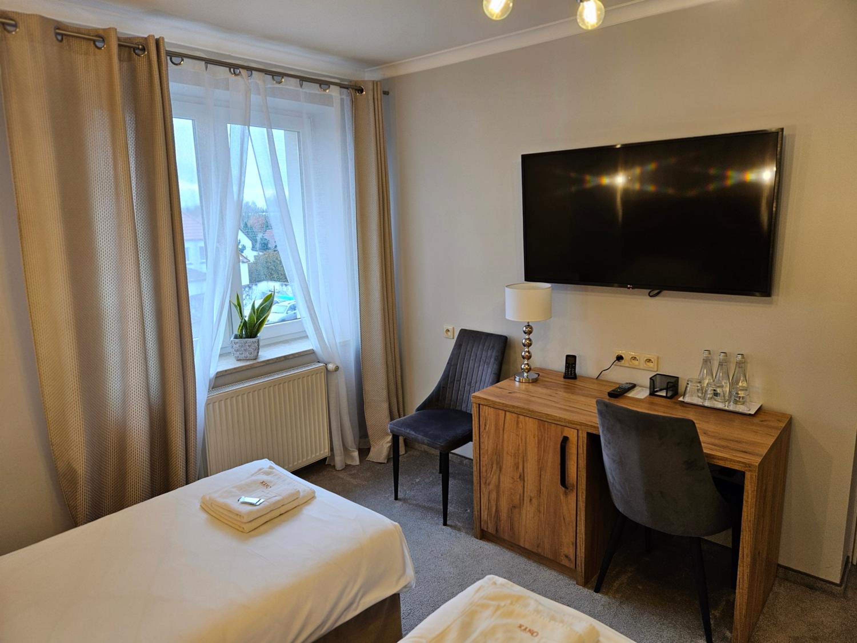Classic Triple Room - Photo 5