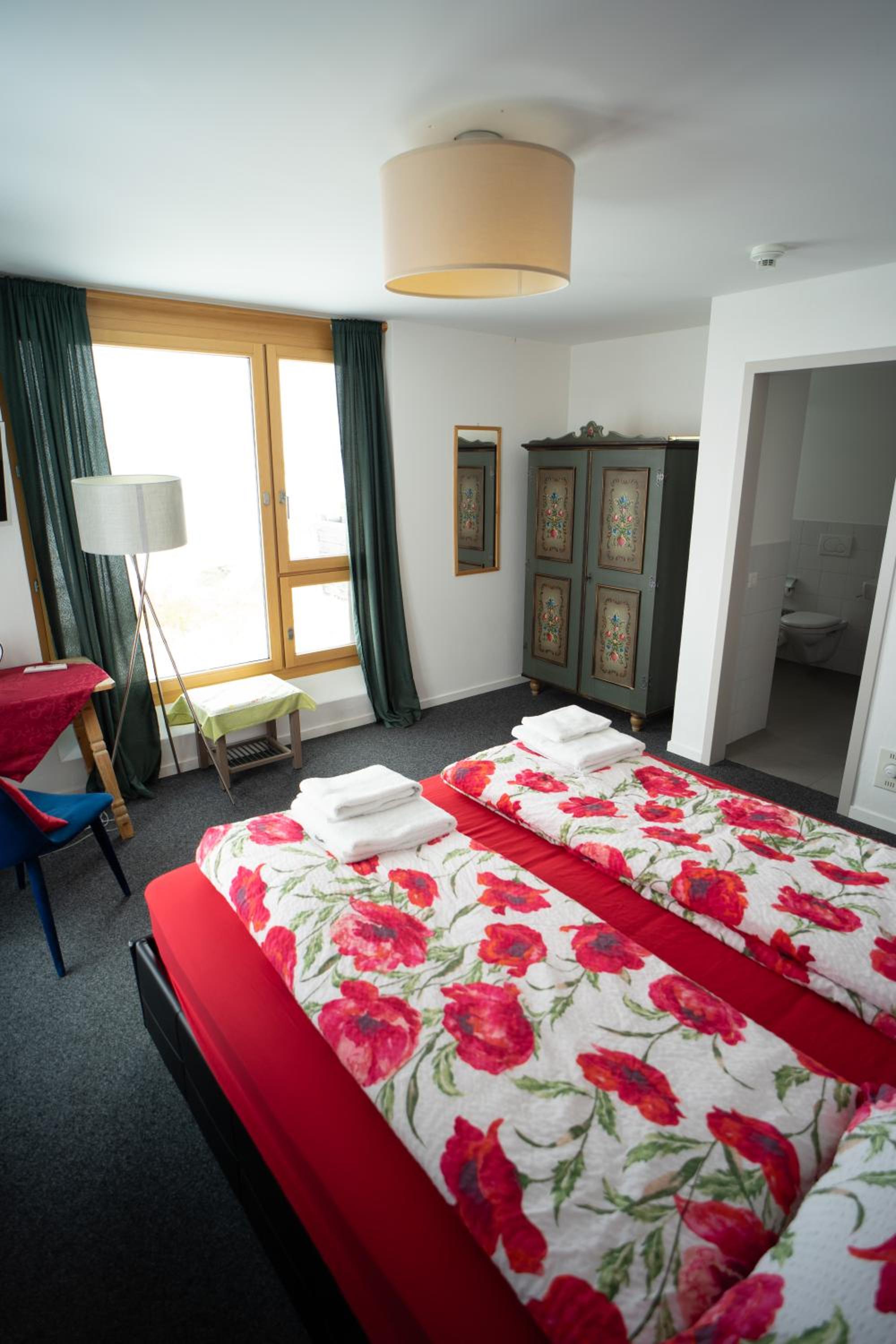 Double Room - Photo 7