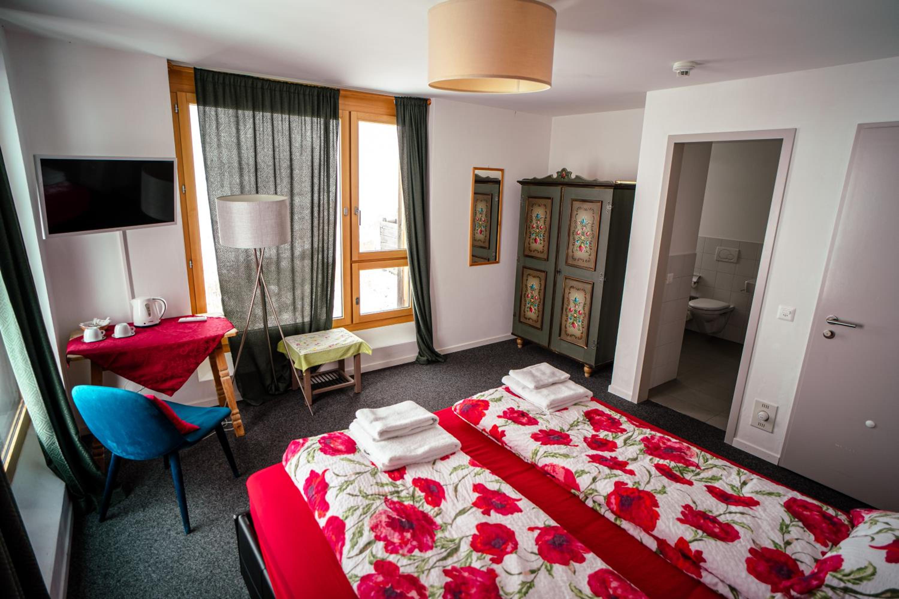 Double Room - Photo 2