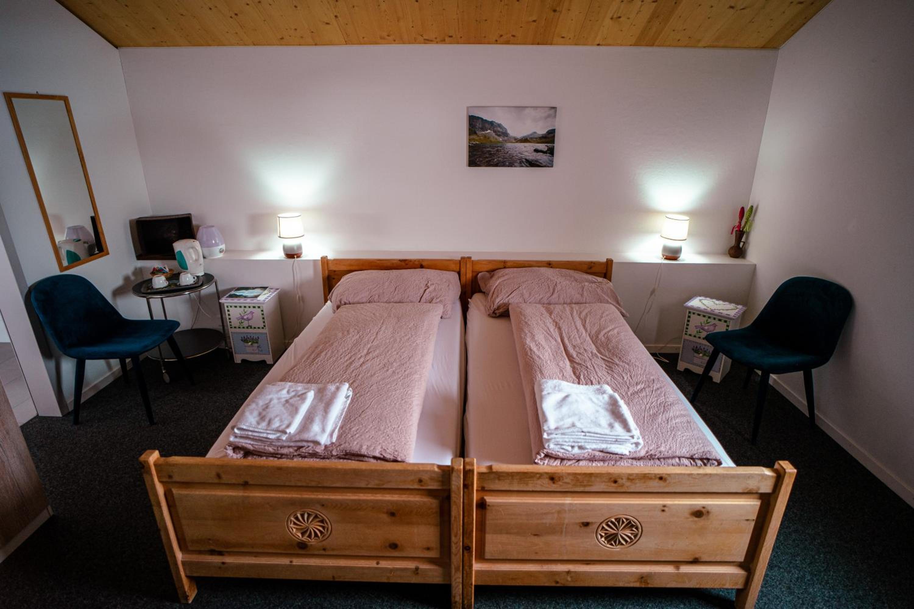 Comfort Triple Room with Shower - Photo 7