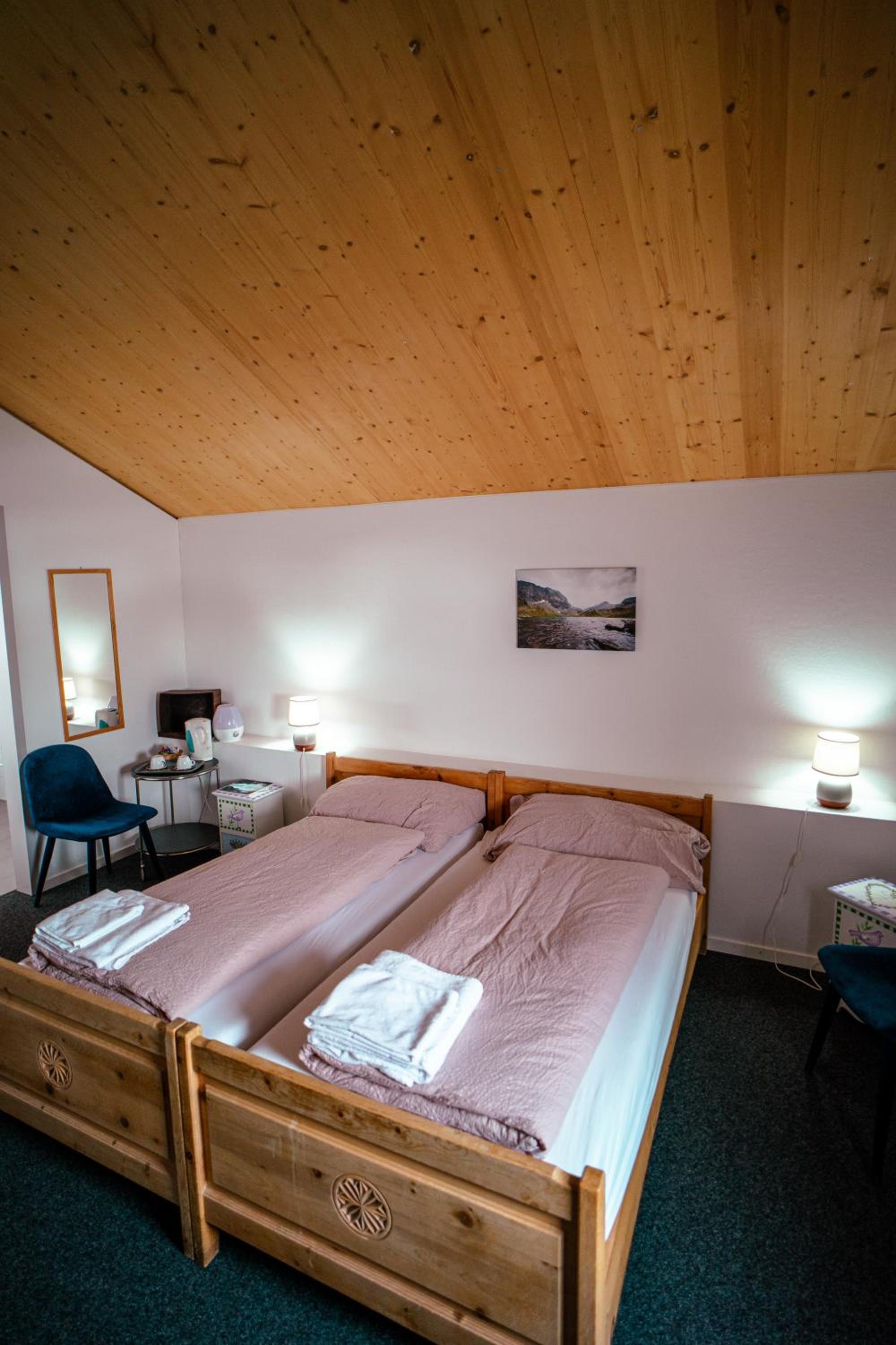 Comfort Triple Room with Shower - Photo 9