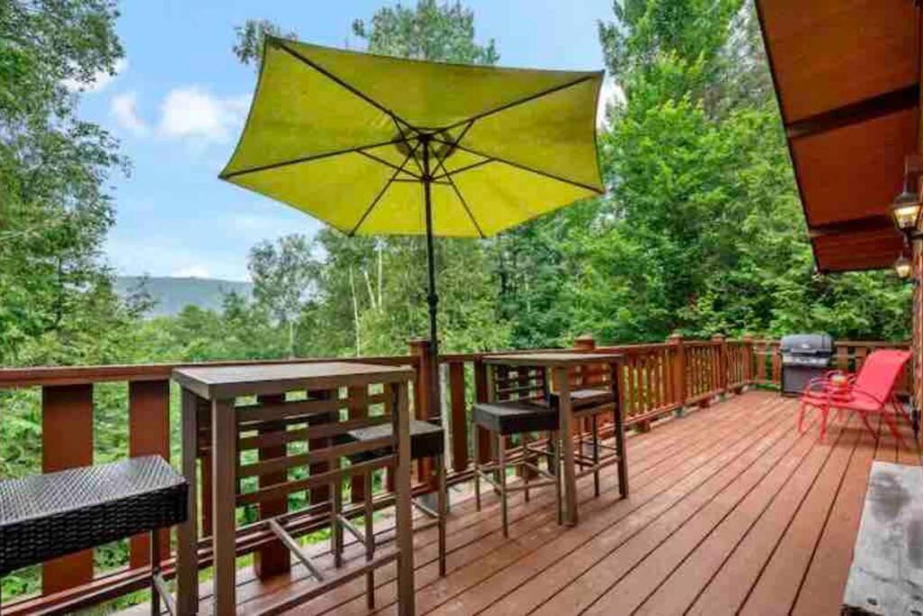 Three-Bedroom Chalet photo 2