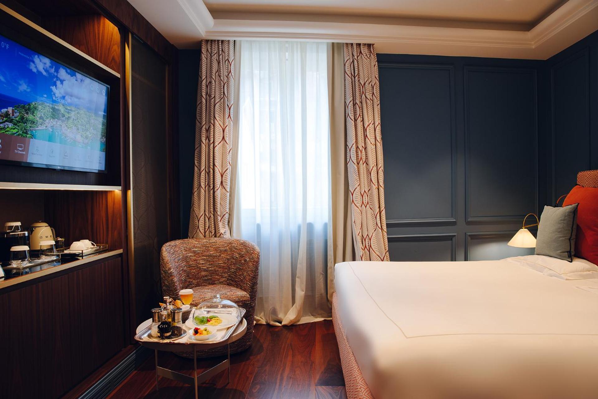 Double or Twin Room - Photo 2