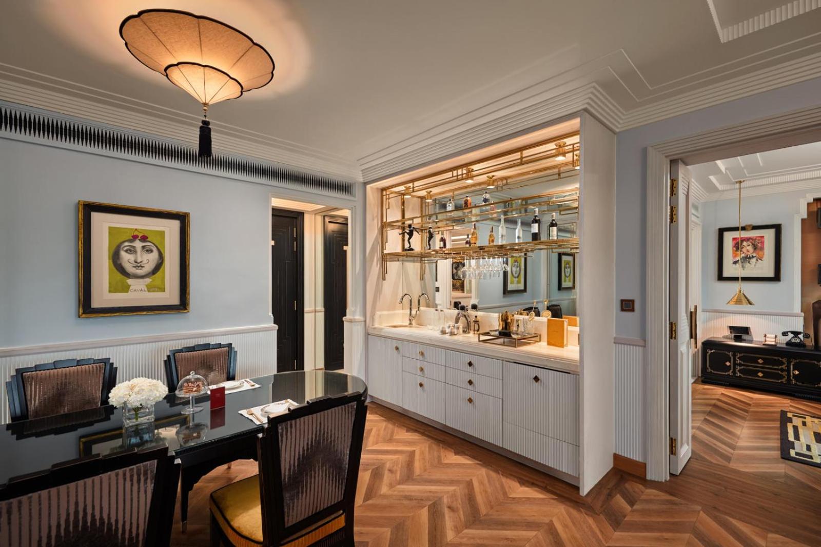 Deluxe Suite - Photo 3