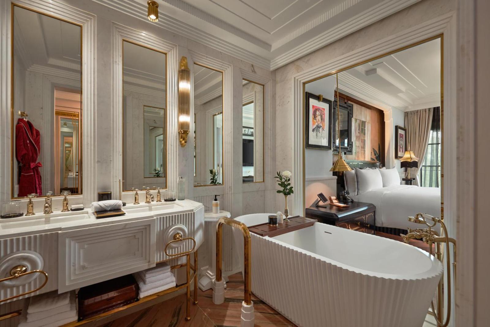 Deluxe Suite - Photo 2