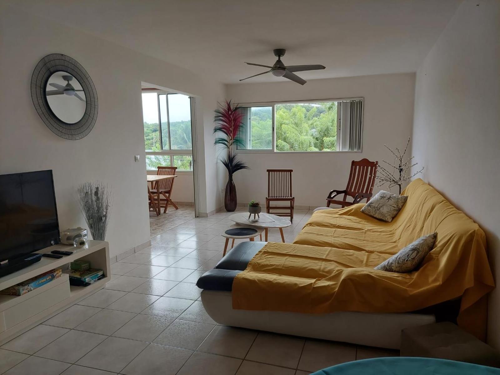 Three-Bedroom Apartment photo 1