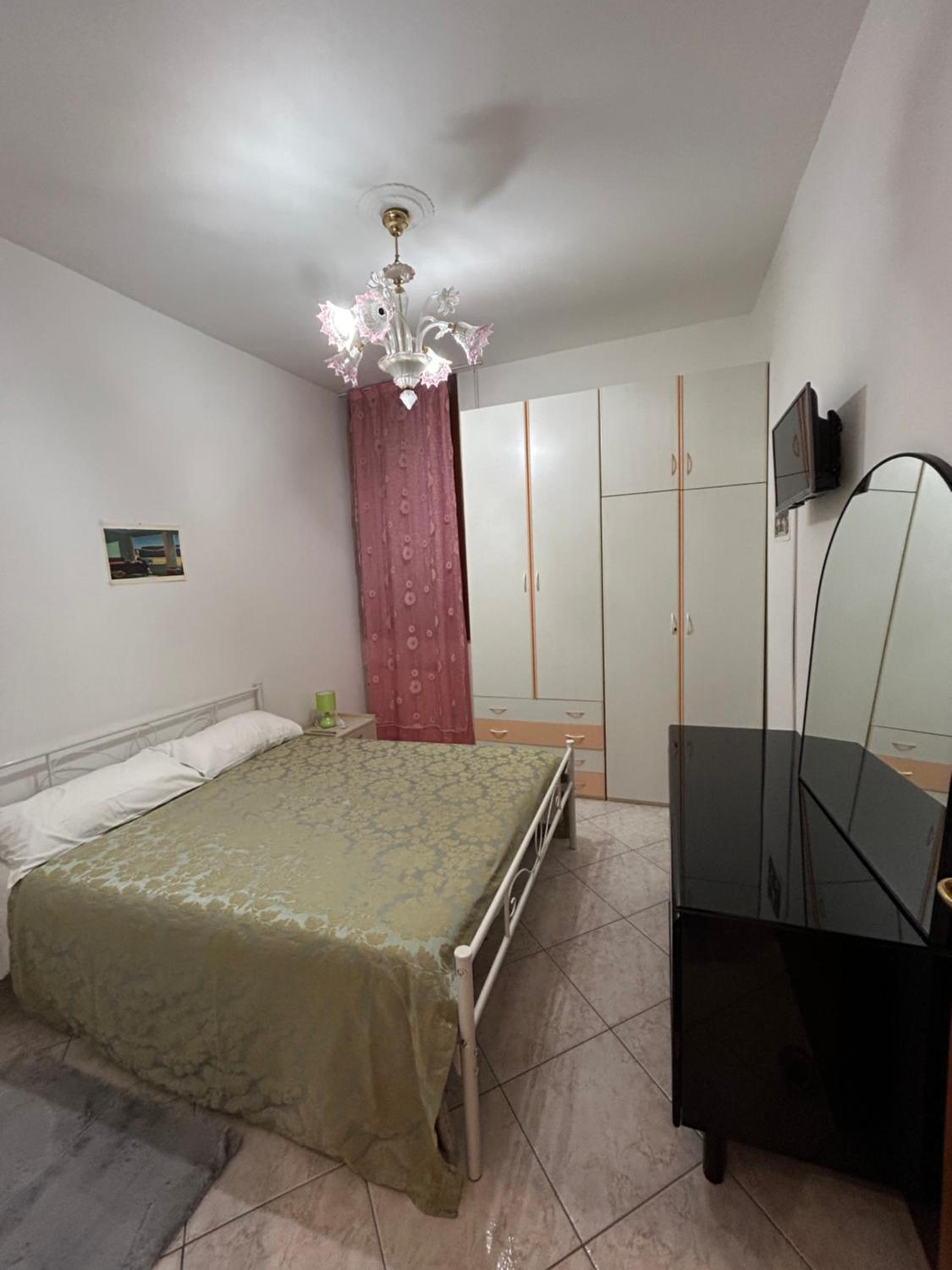 Standard Double Room with Shared Bathroom photo 2