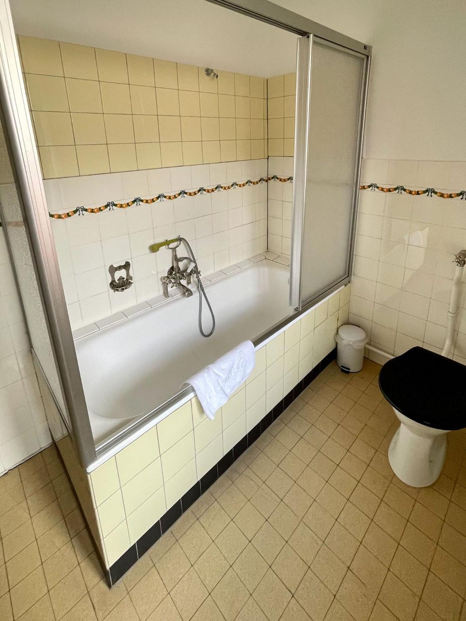 Deluxe Suite photo 2