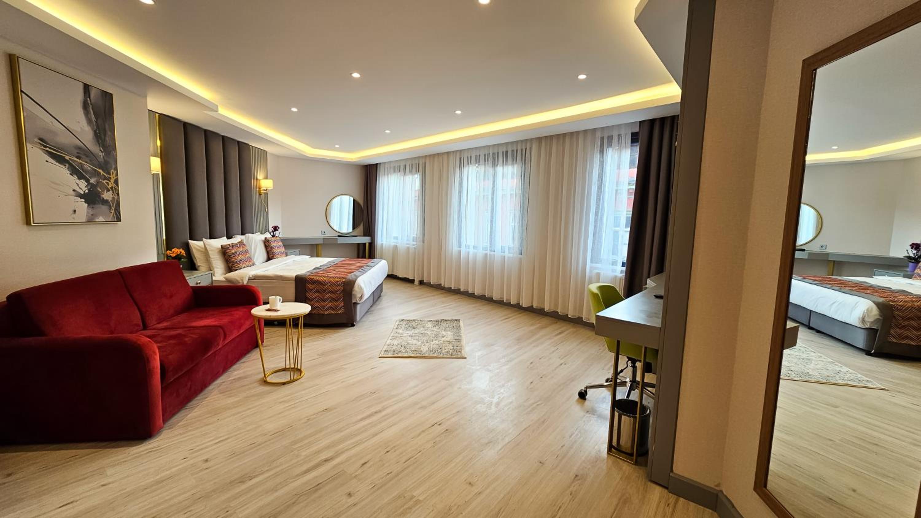 Deluxe Queen Room photo 1