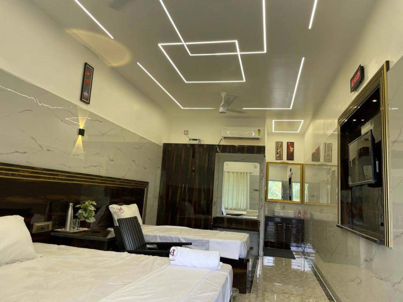 Luxury Triple Room photo 2
