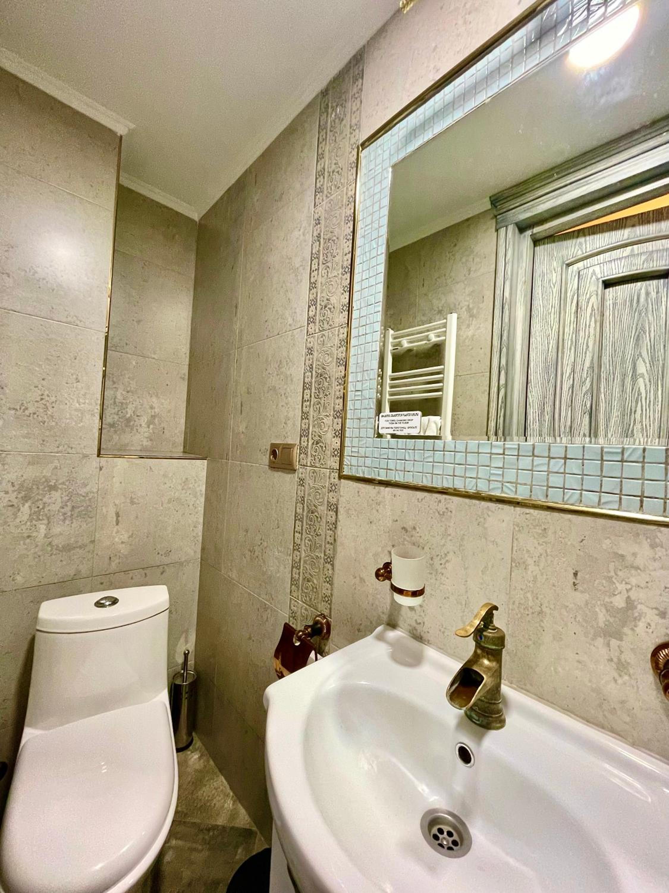 Budget Double Room photo 3