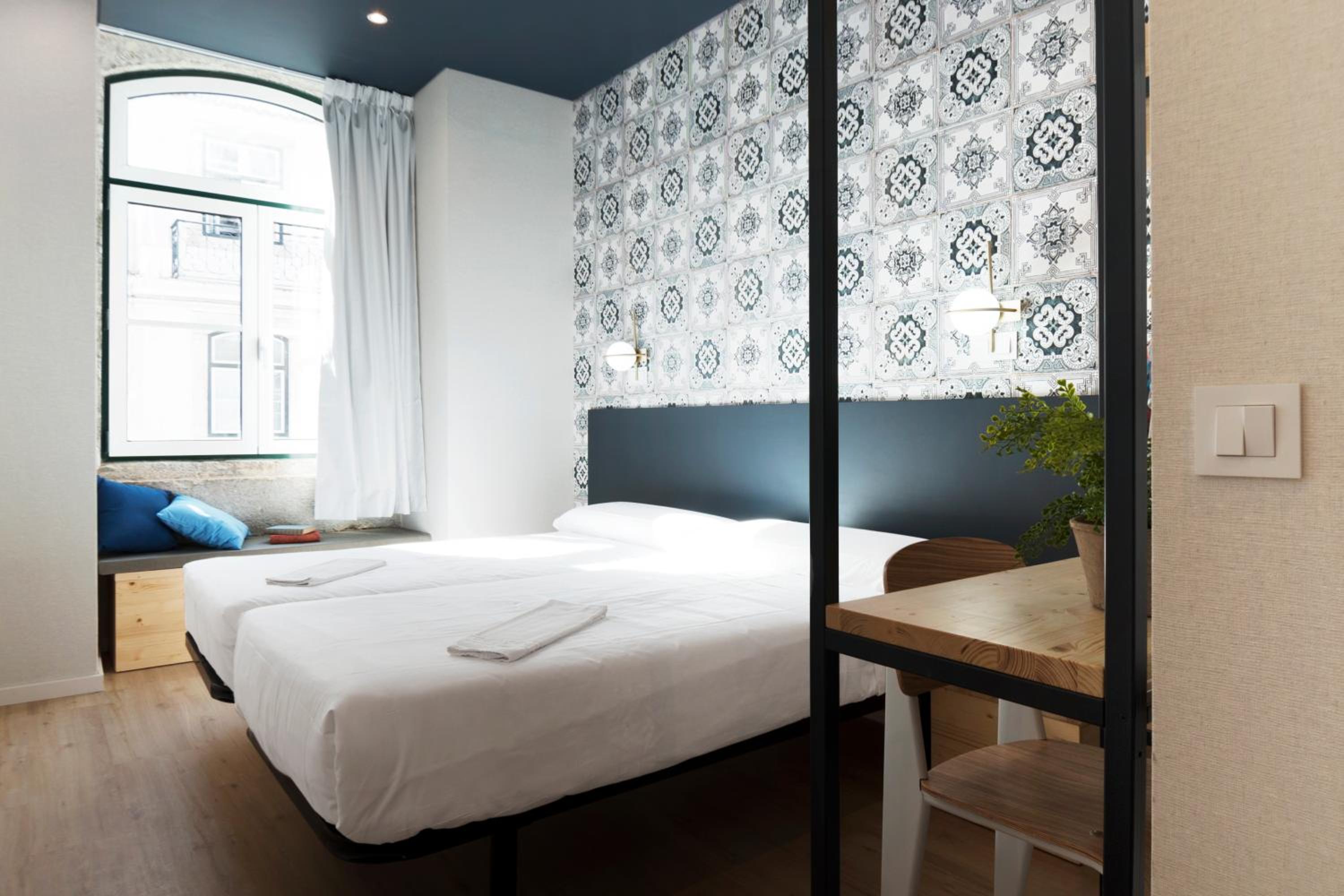 Standard Twin Room - Photo 1