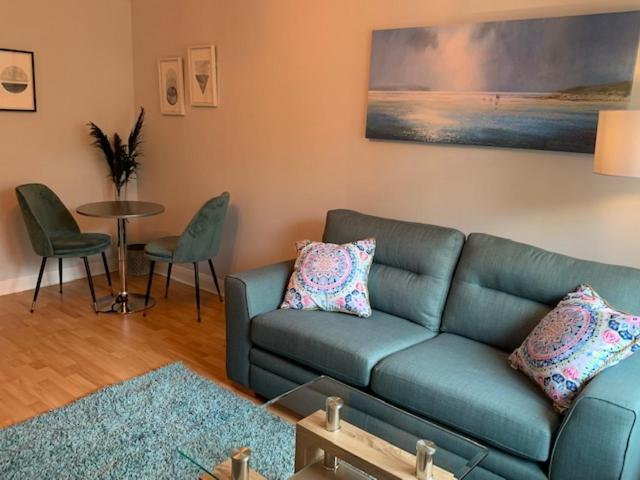 One-Bedroom Apartment photo 2