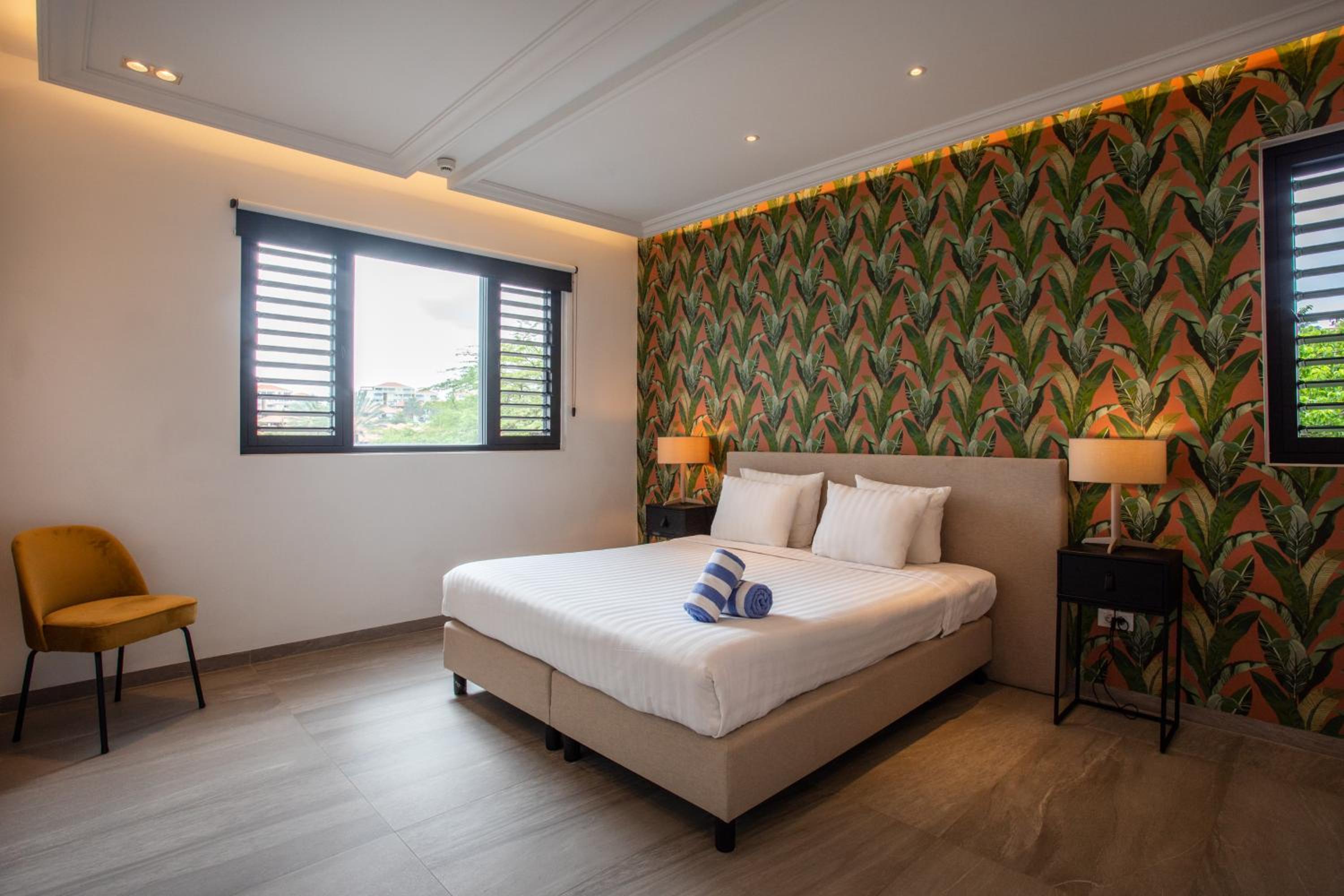 Beach Front Luxury 2 Bedroom Apartment at The Shore - Photo 1