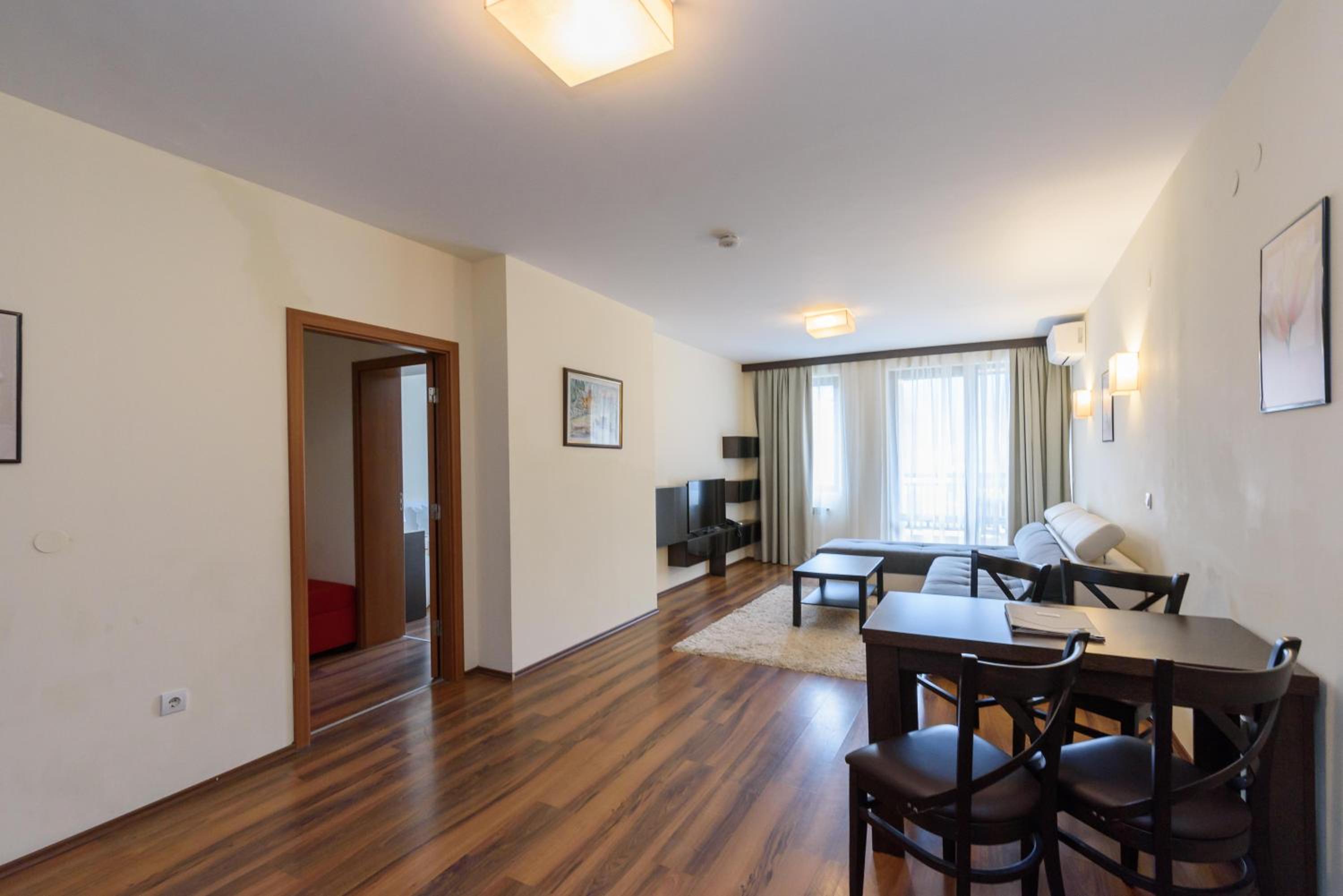 Two-Bedroom Apartment (4 Adults)