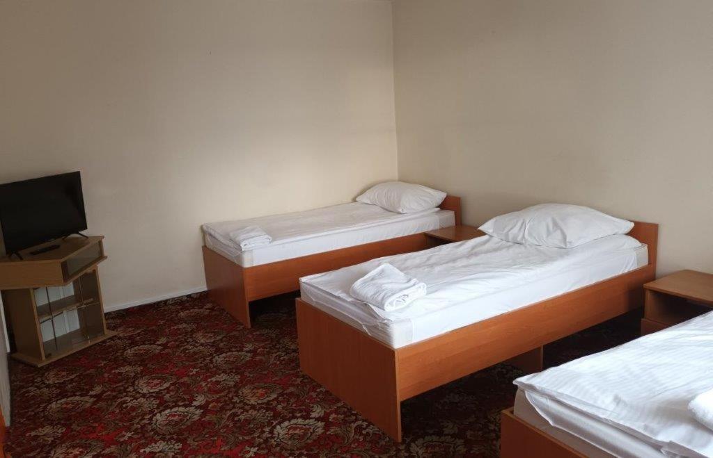 Standard Triple Room - Photo 3