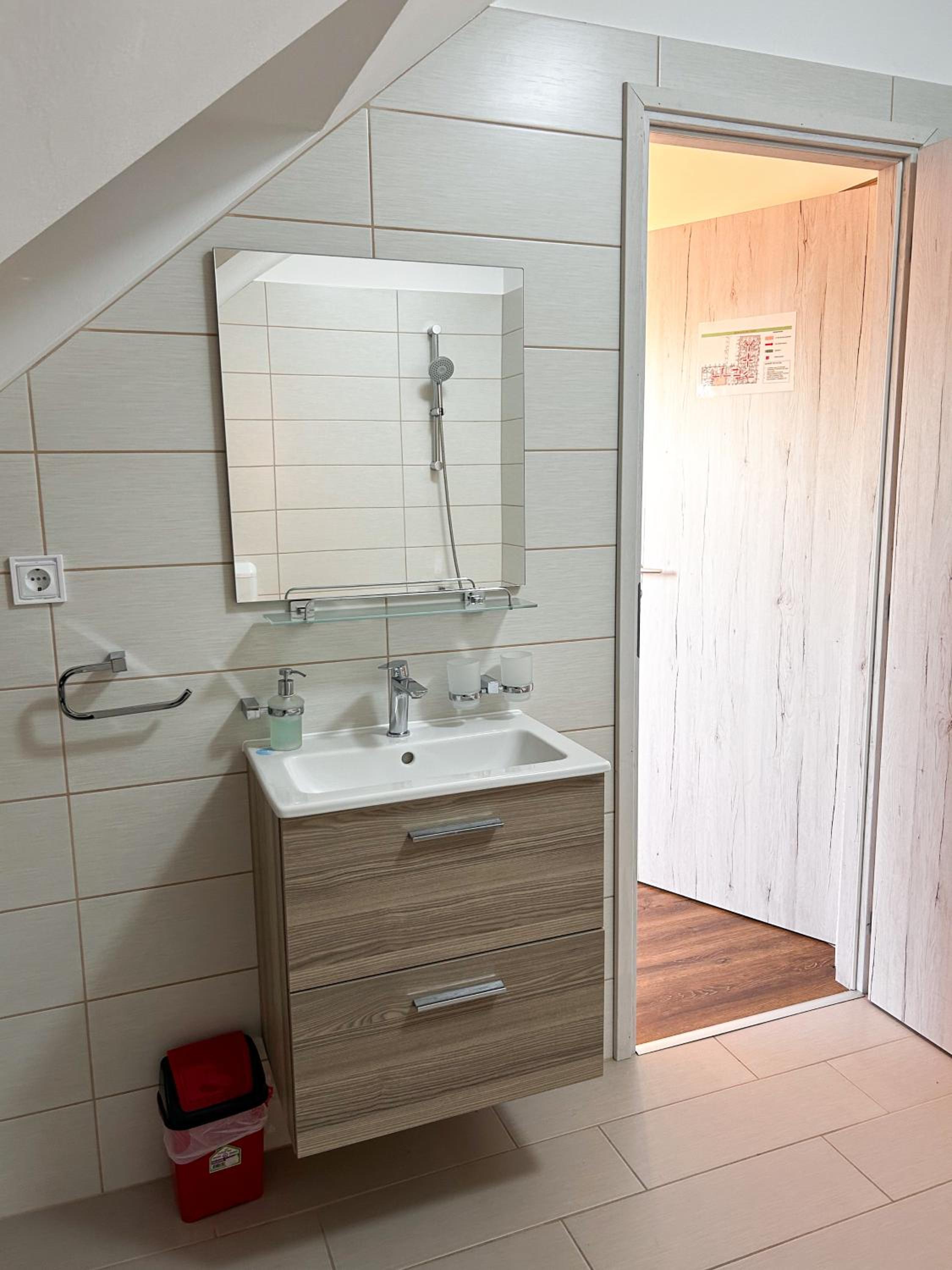 Double or Twin Room photo 3