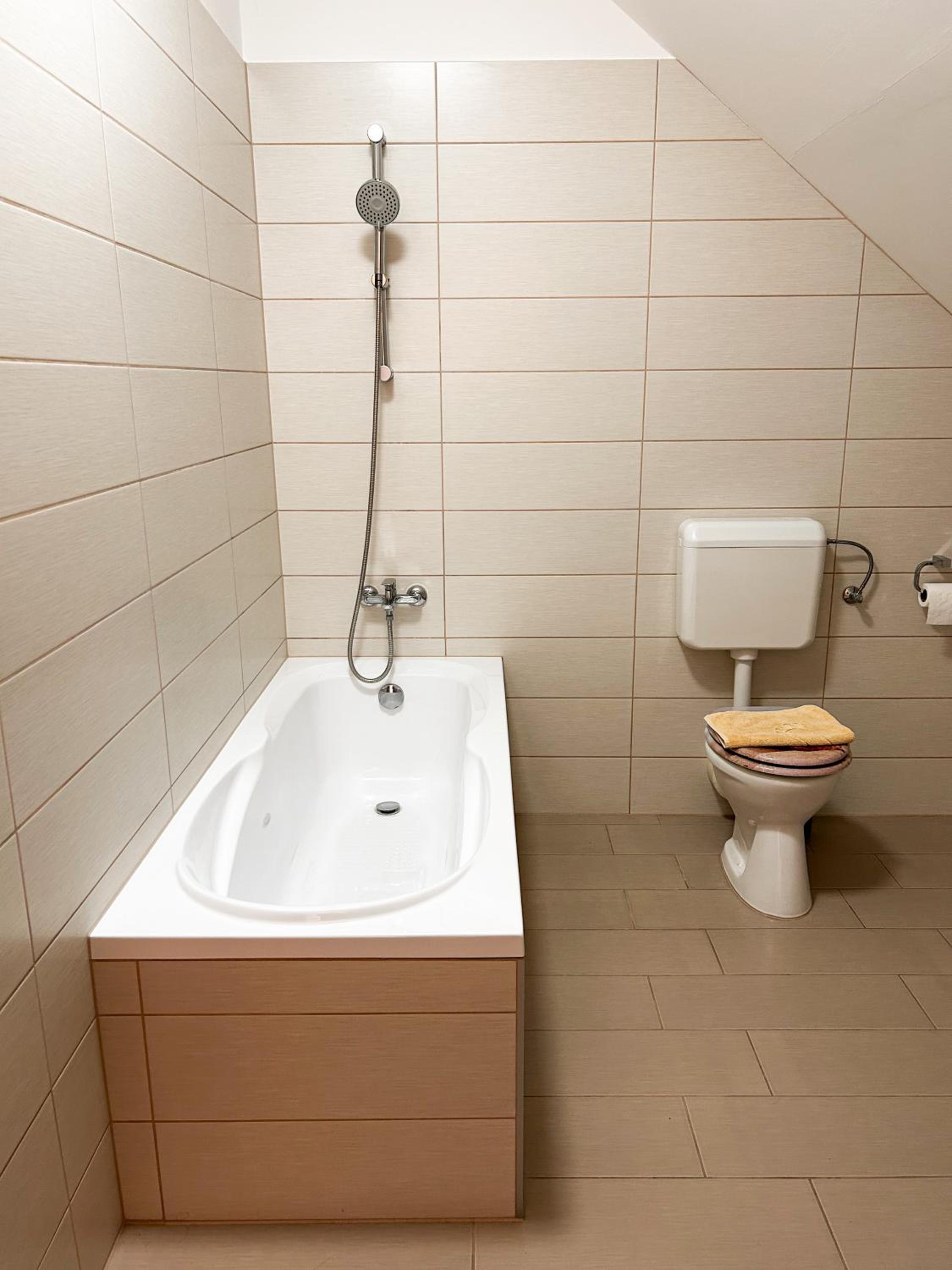 Triple Room with Bathroom photo 3