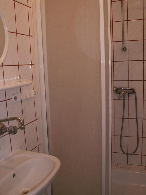 Standard Triple Room - Photo 2