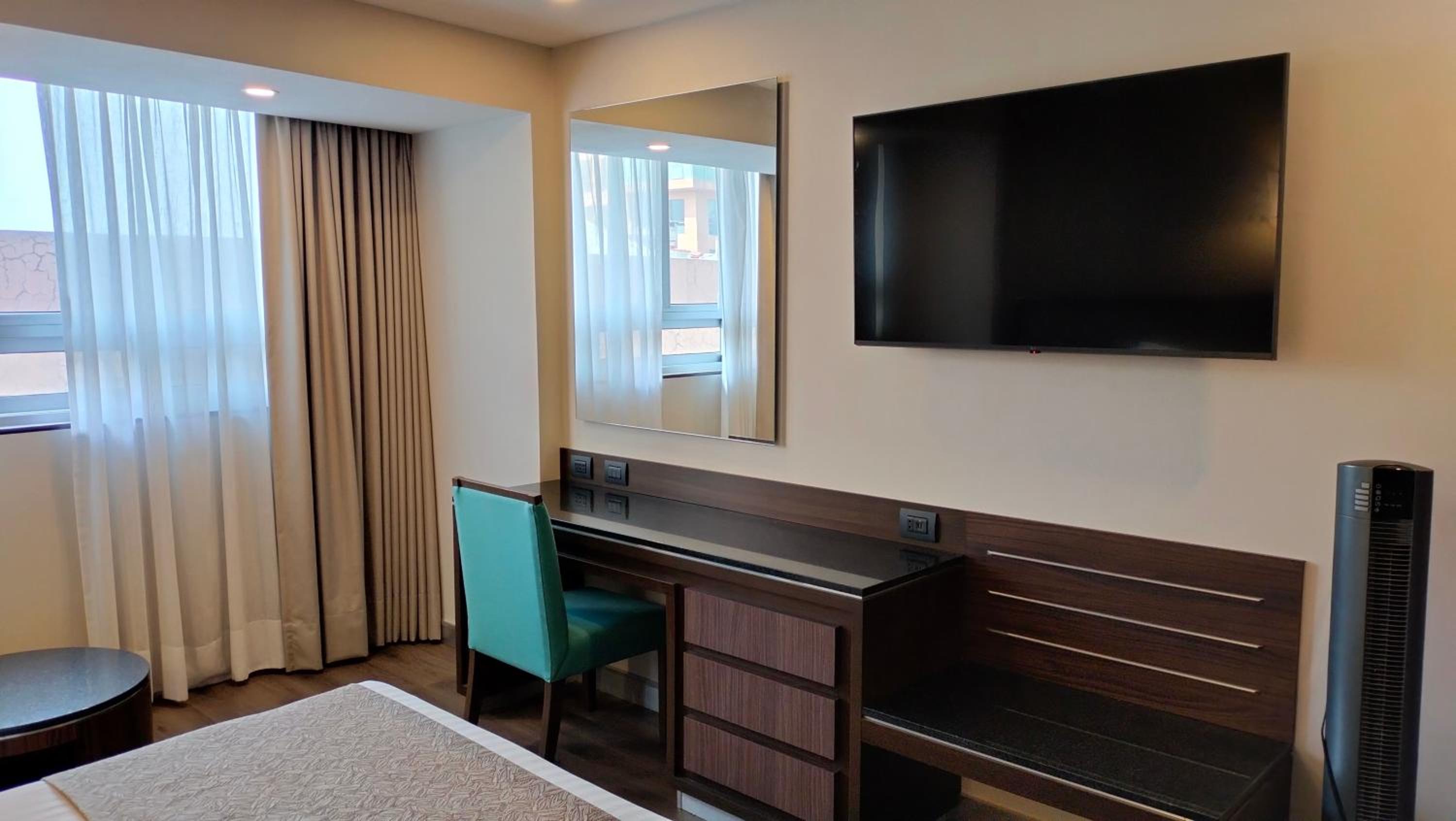 Superior King Room