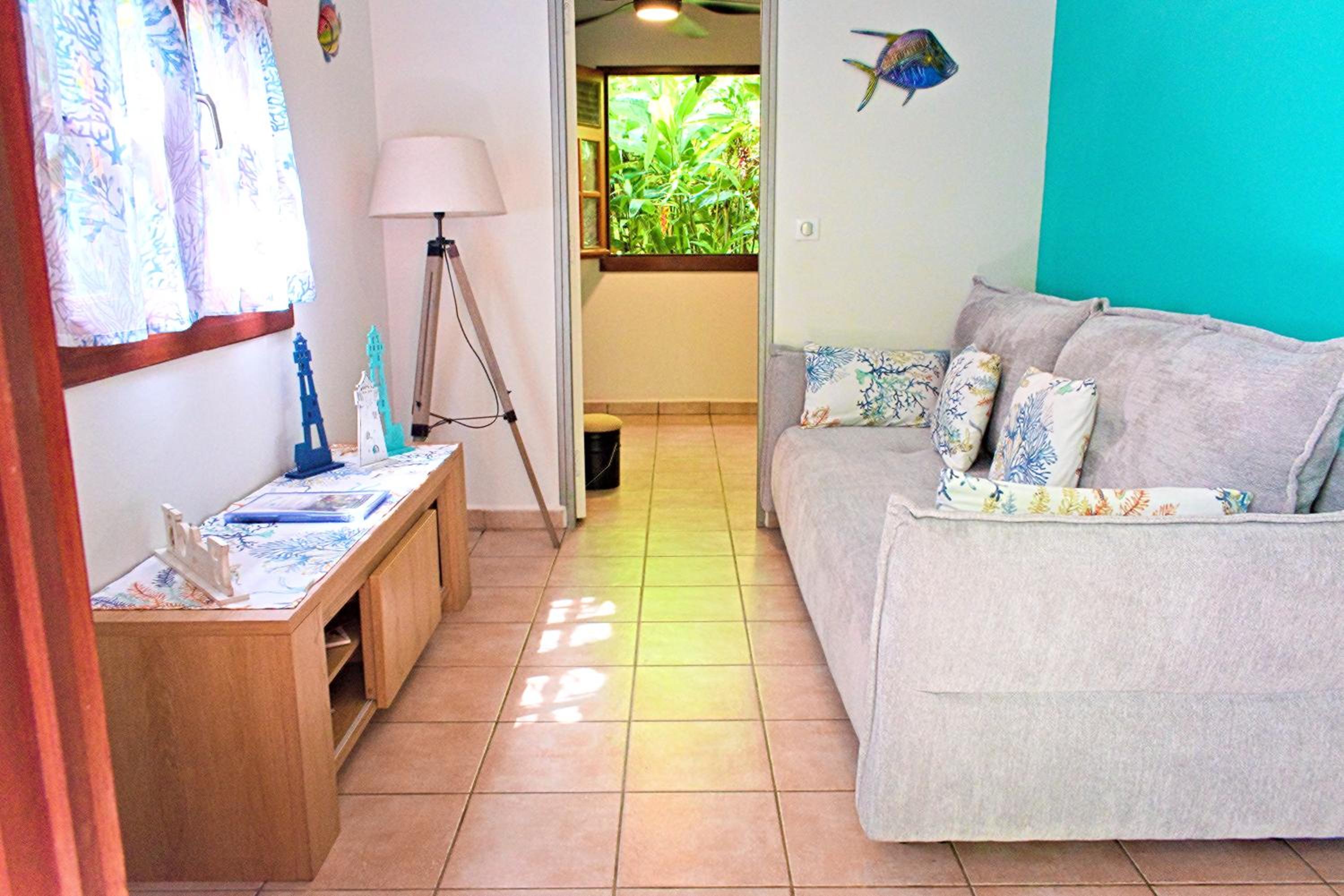Bungalow with Garden View - Photo 3