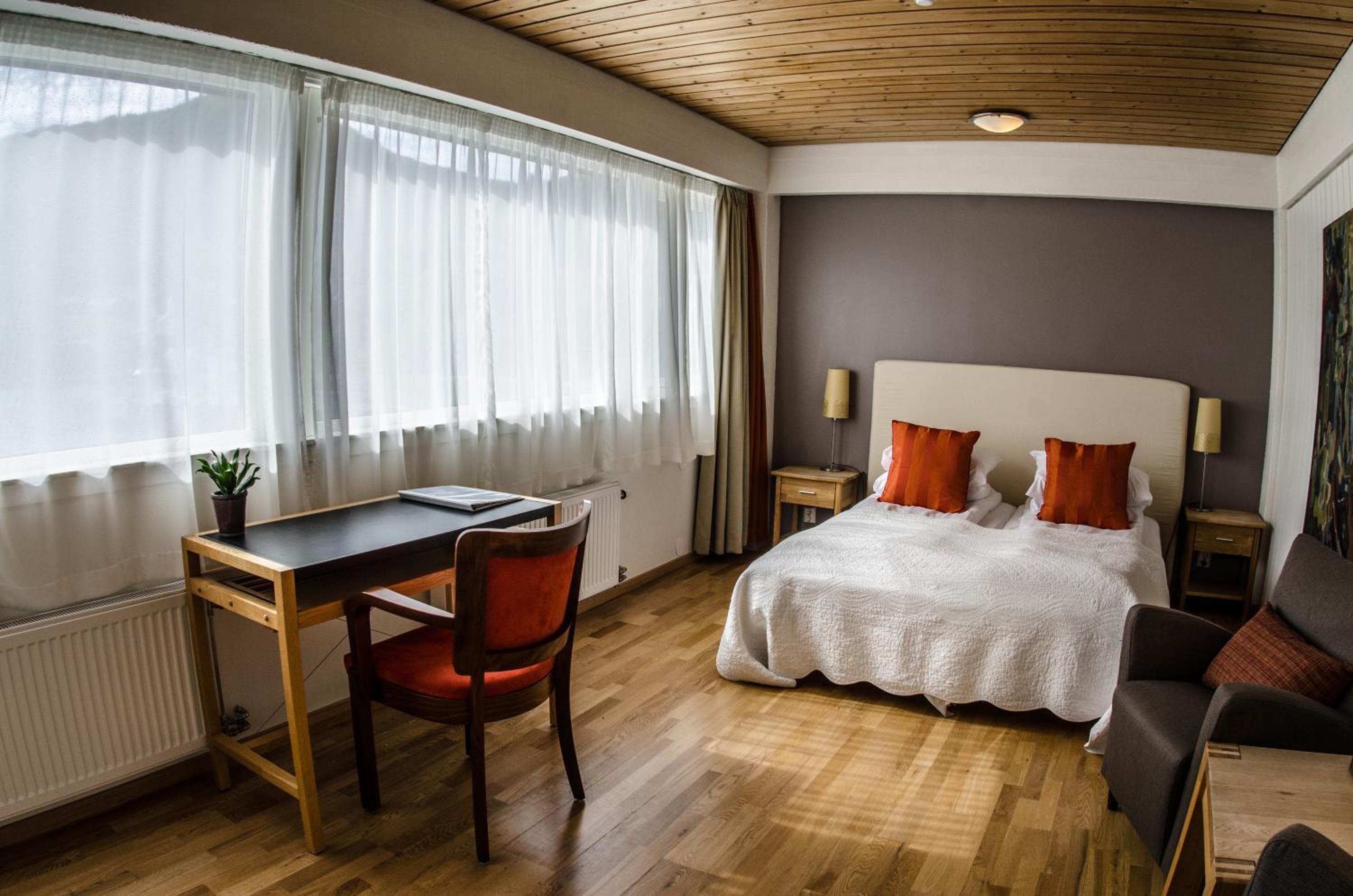 Deluxe Double Room with Sea View - Photo 7