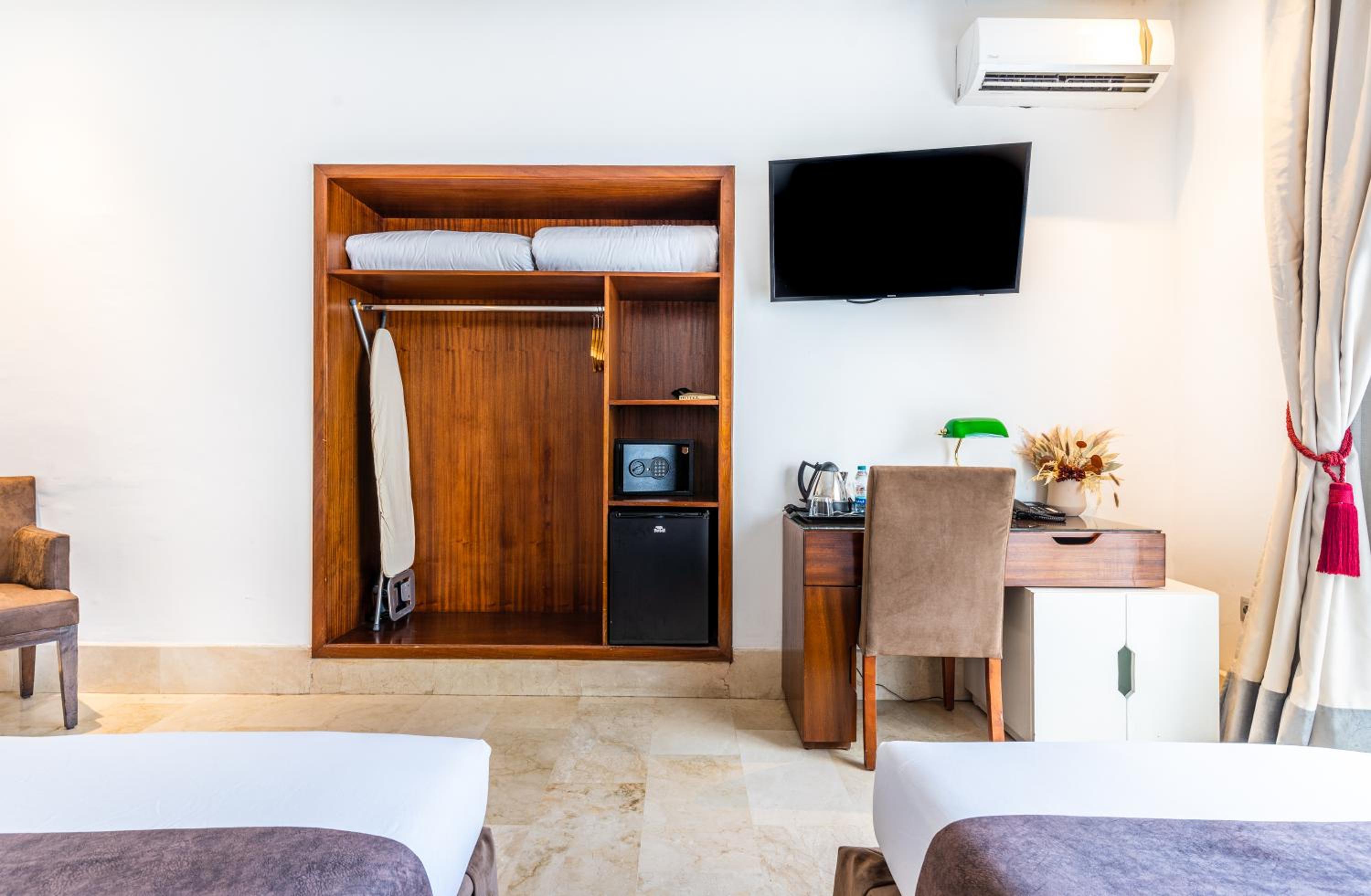 Twin Room - Photo 4