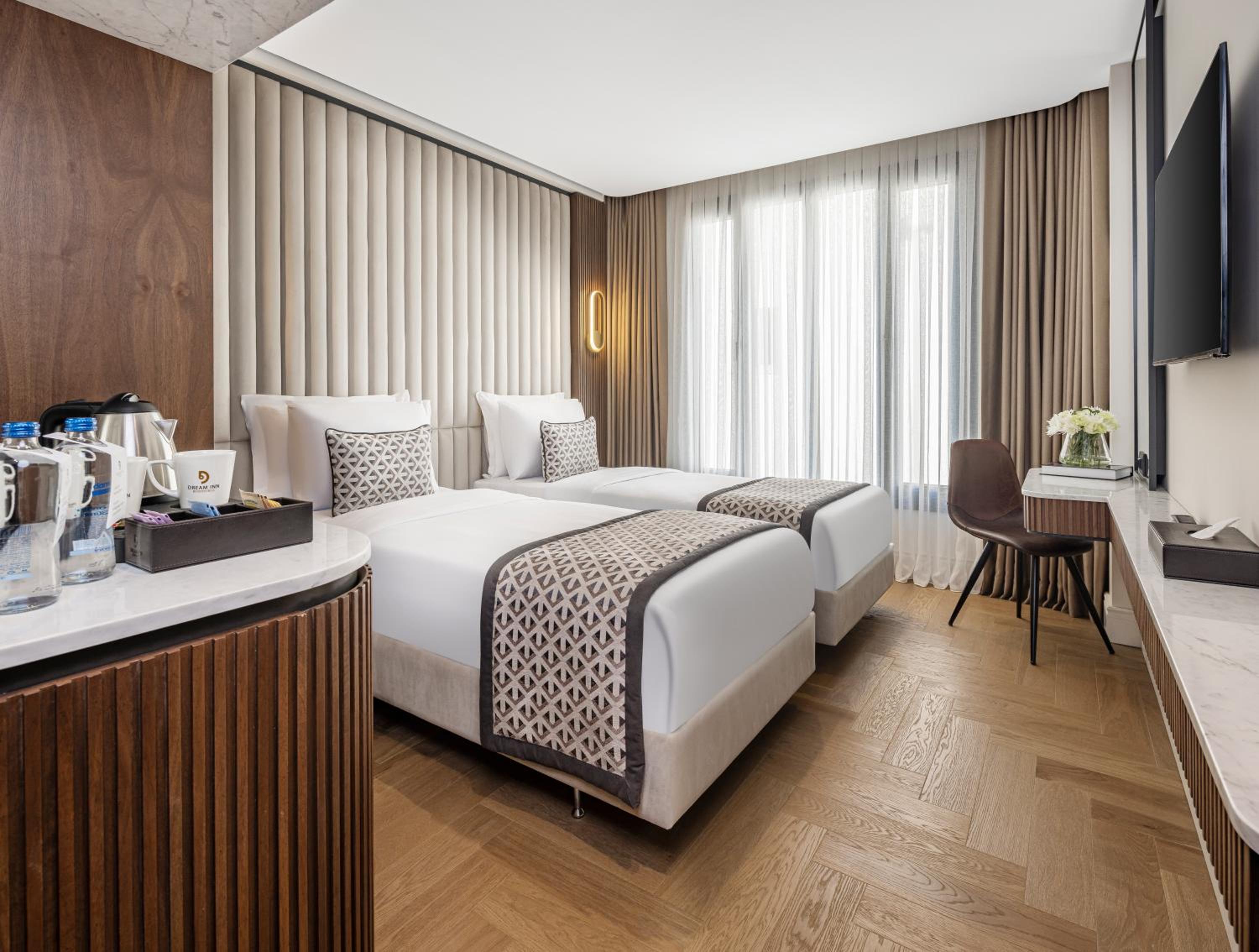 Deluxe Twin Room photo 1