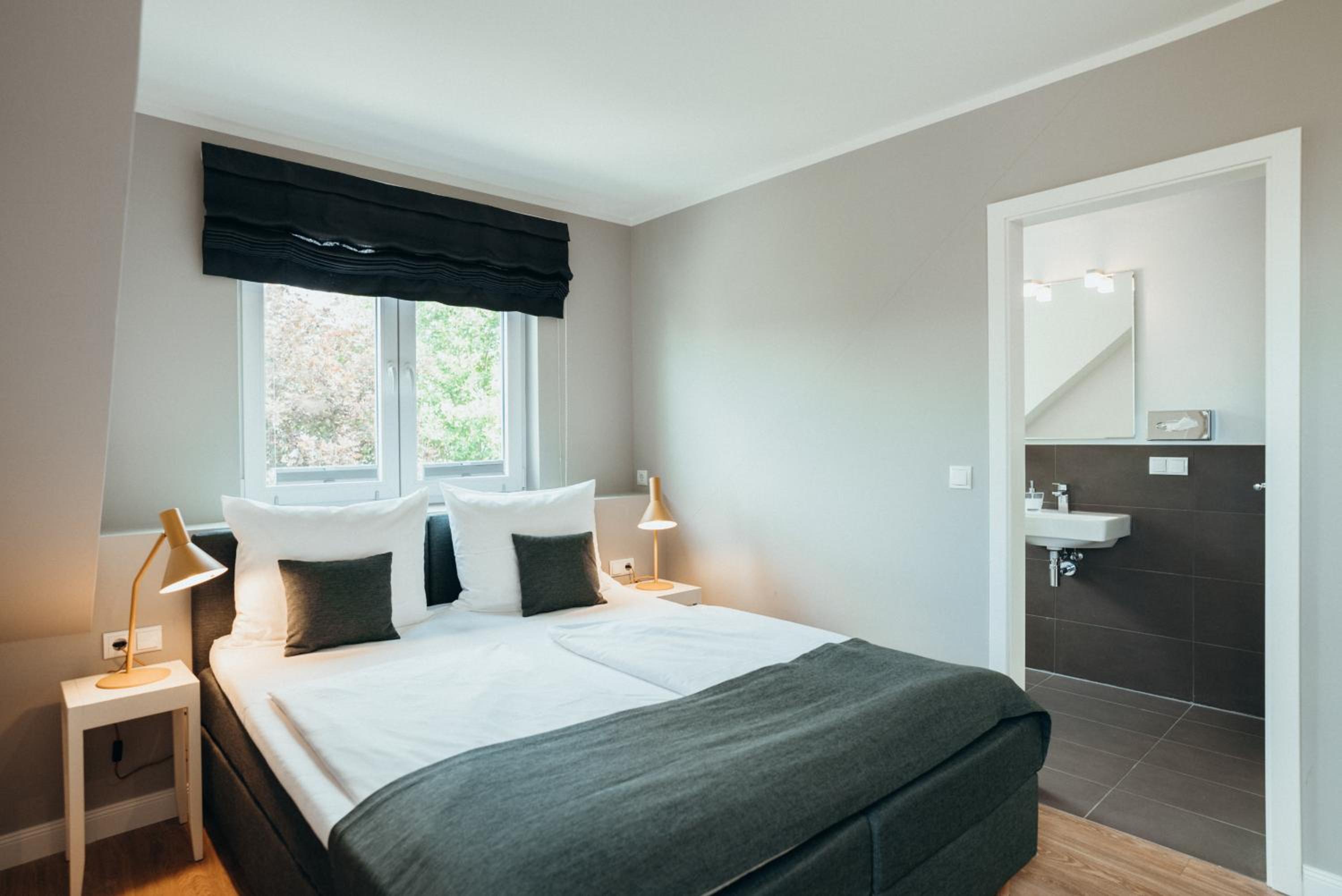 Standard Double Room photo 3