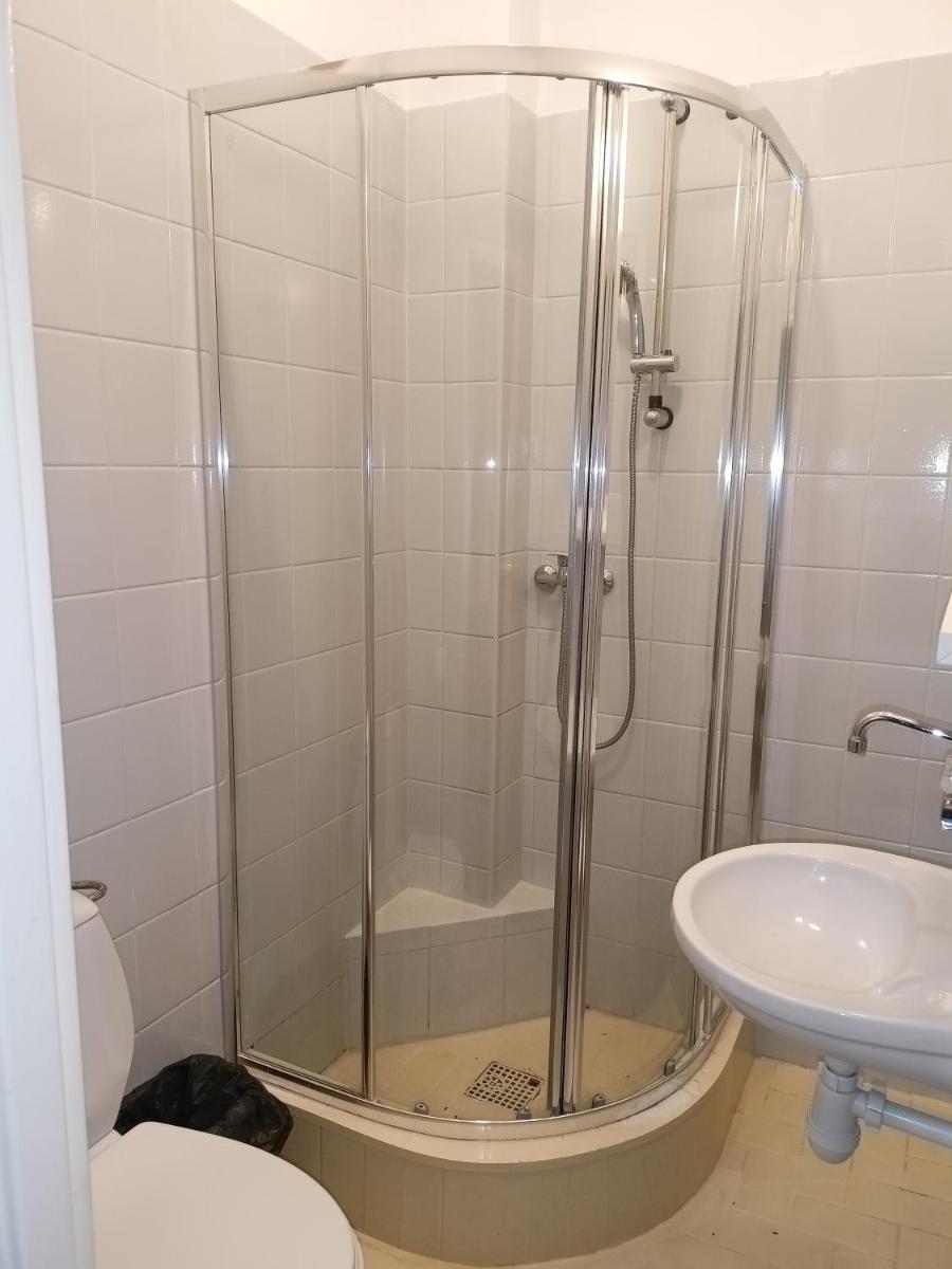 Standard Double Room - Photo 3