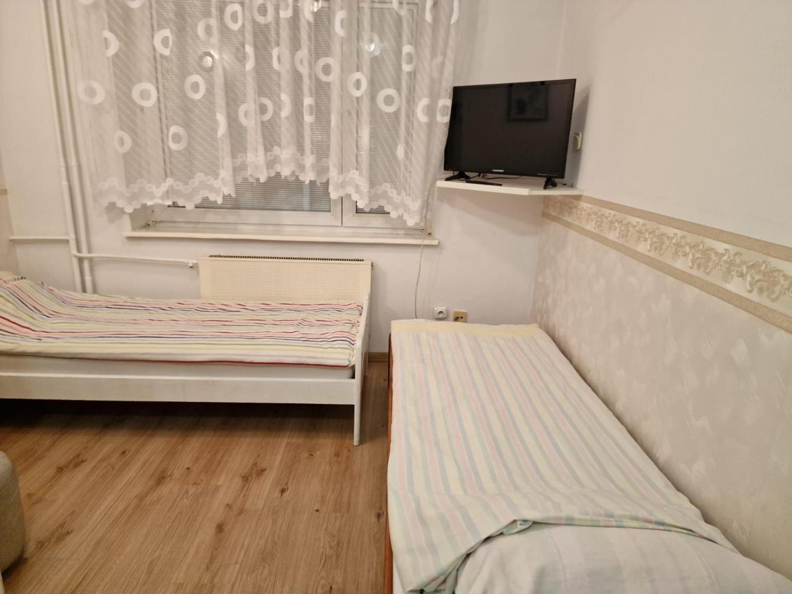 Double or Twin Room - Photo 19