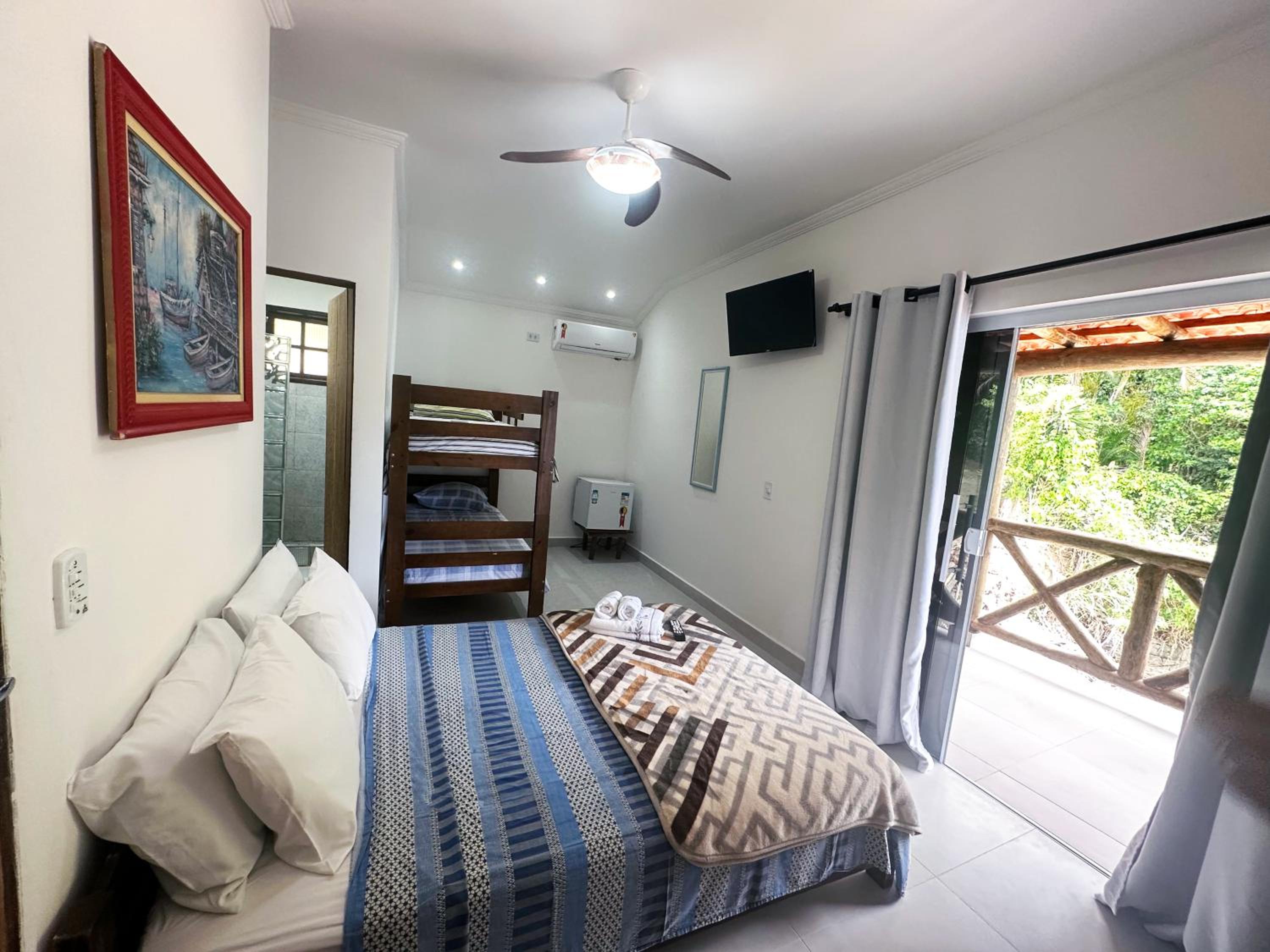 Deluxe Suite with Sea View photo 1