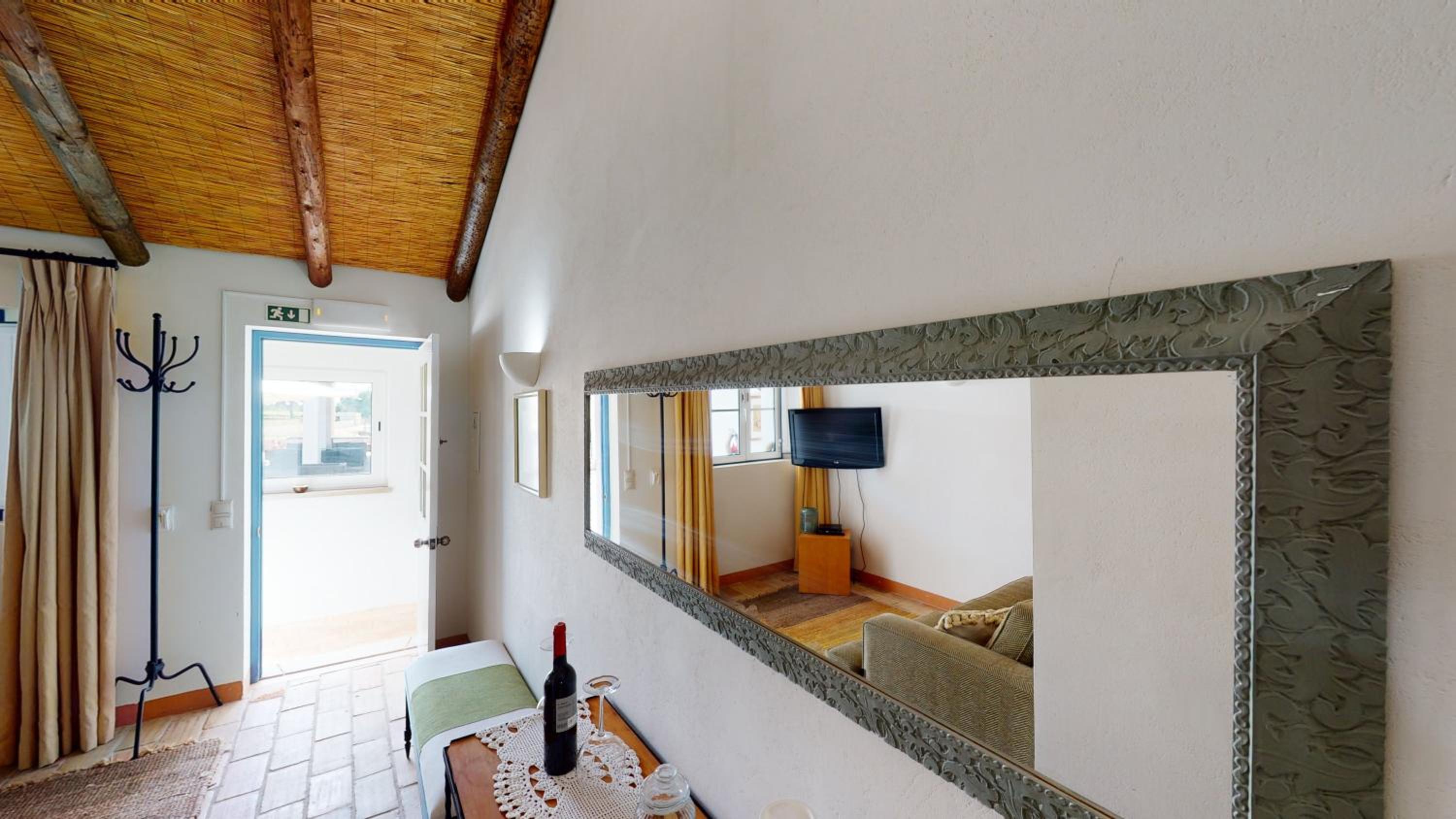 Twin Room with Extra Bed - Photo 6