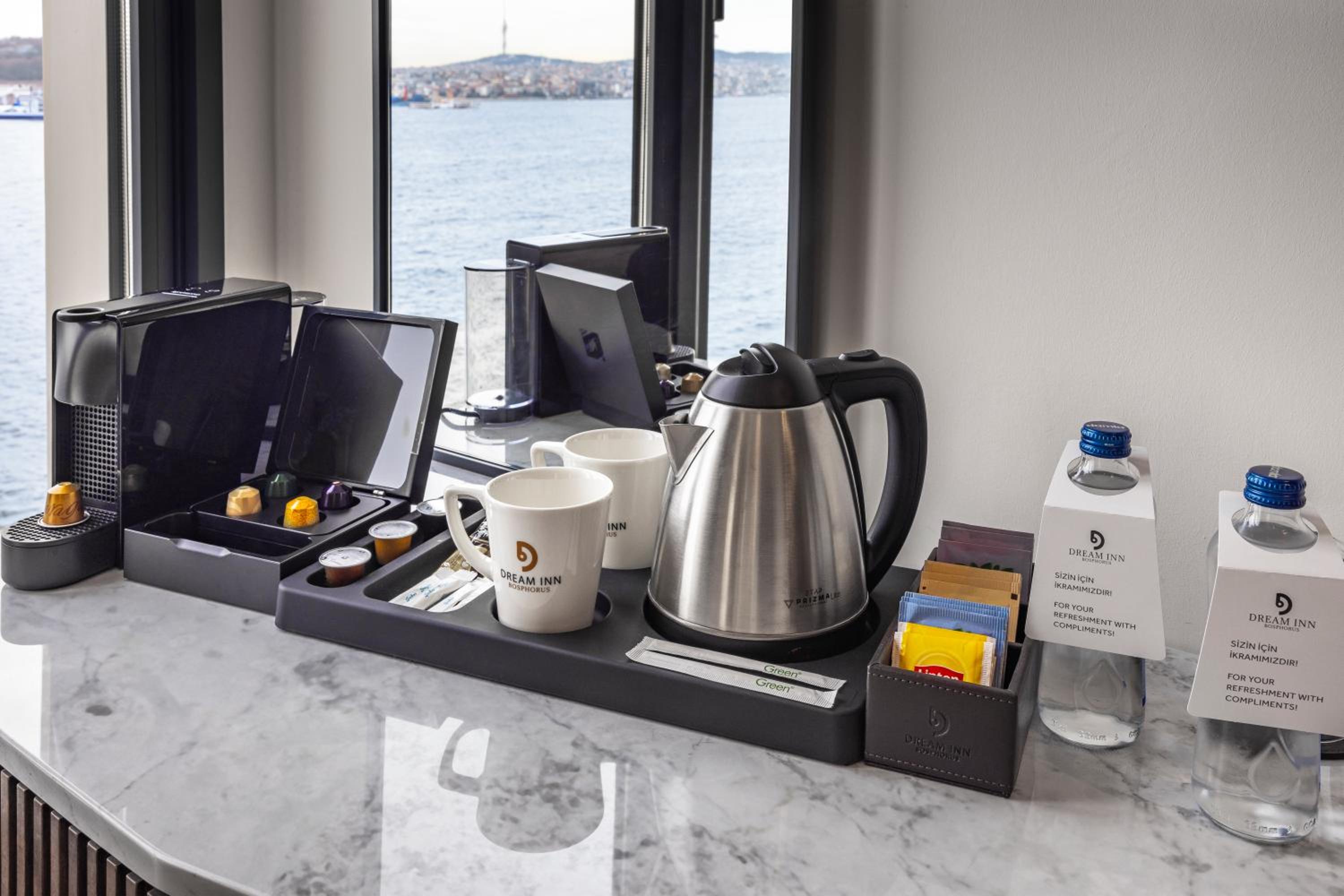 Junior Suite with Sea View photo 2