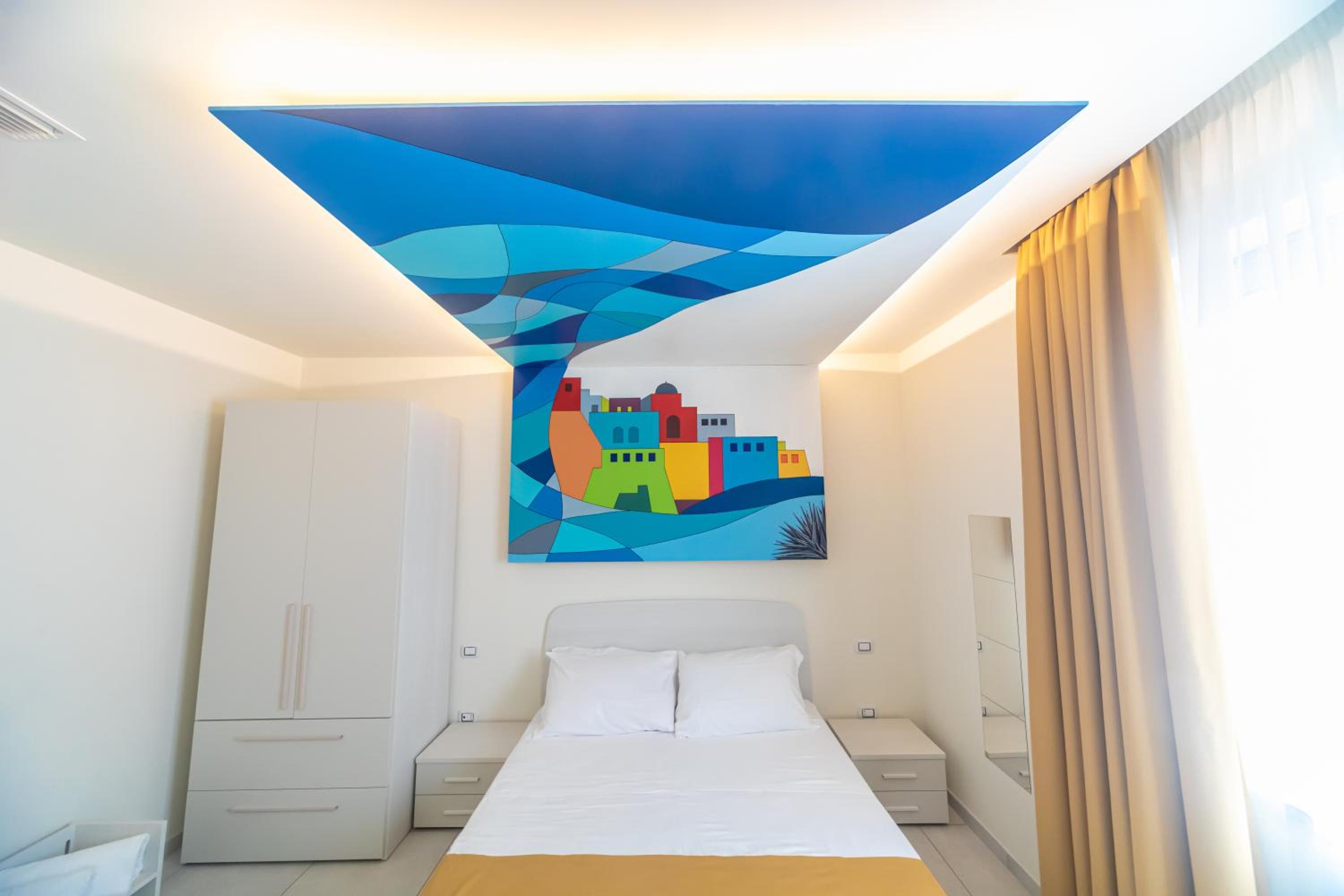 Deluxe Room - Photo 19
