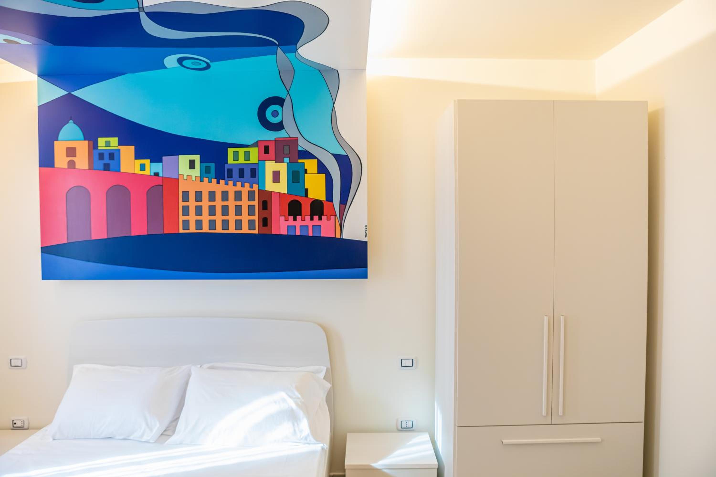 Deluxe Room - Photo 14