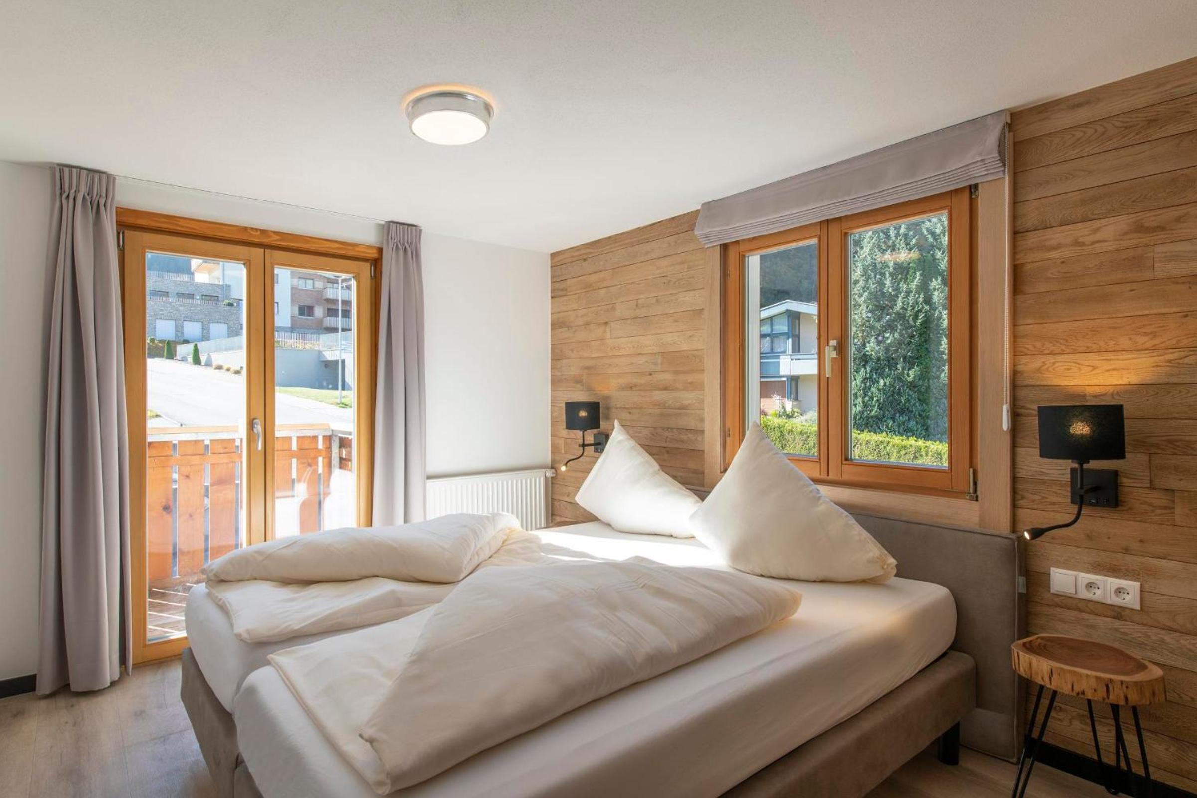 Apartment with Mountain View photo 1