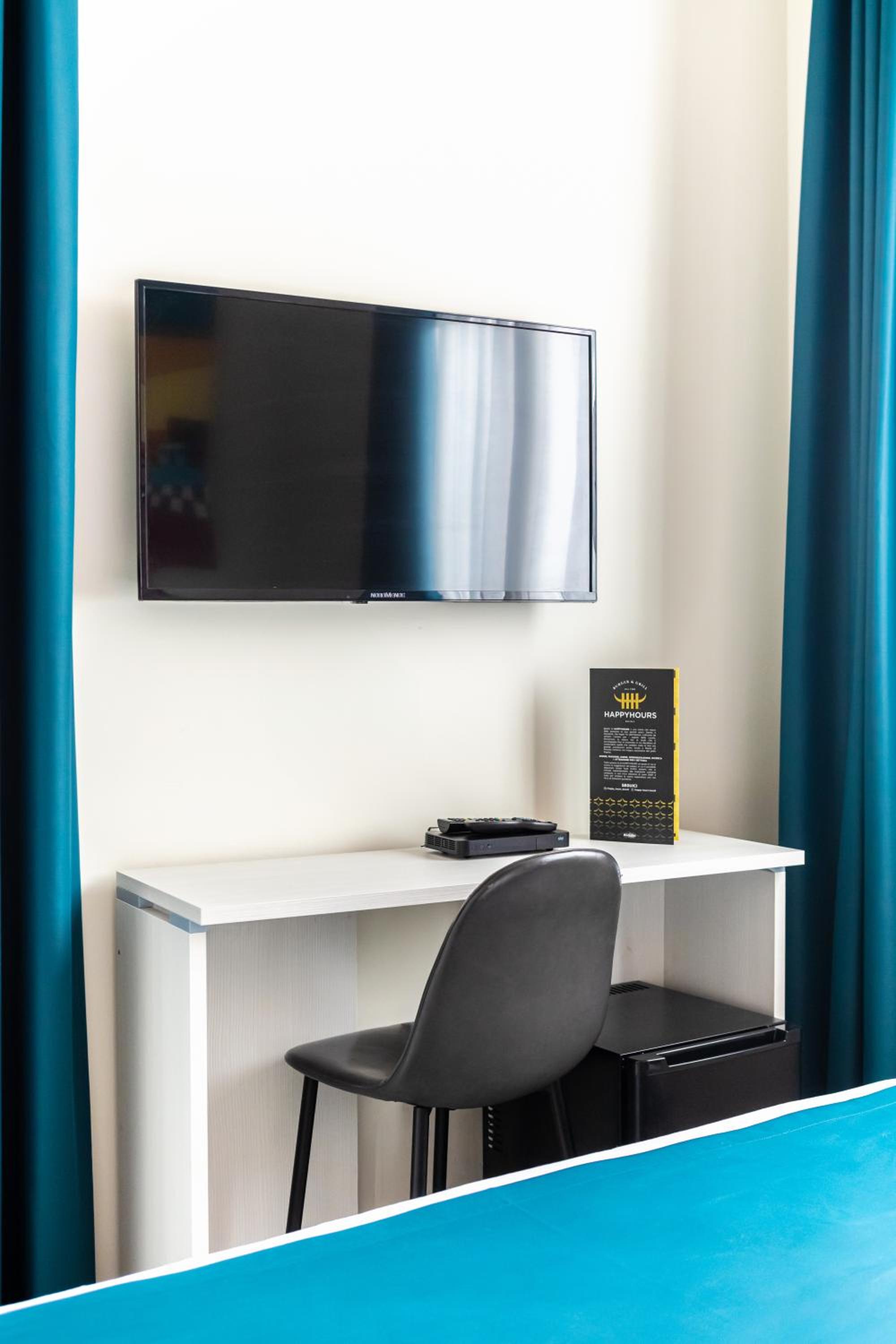 Double Room - Photo 14