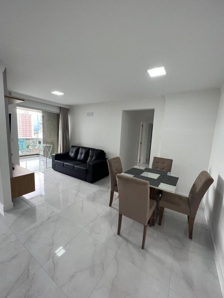 Apartment With Balcony photo 1
